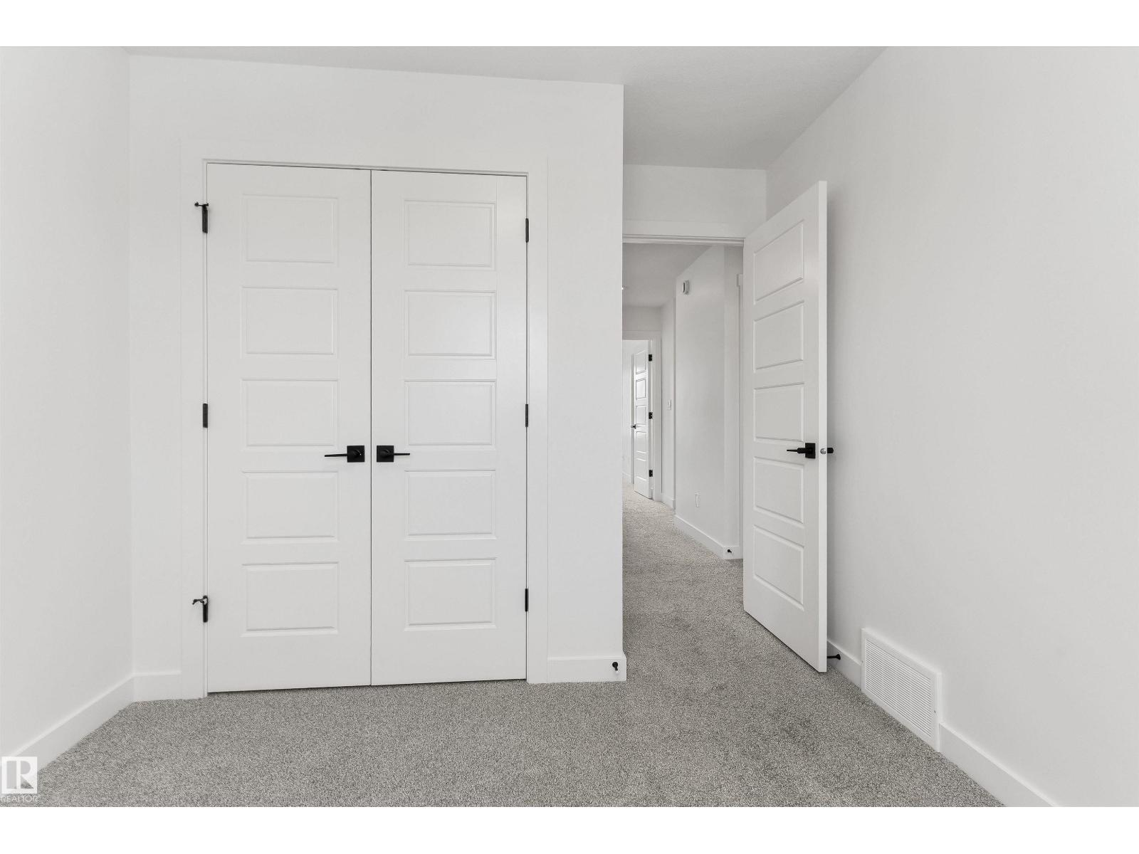 1216 Mcleod Av Property Photo 33