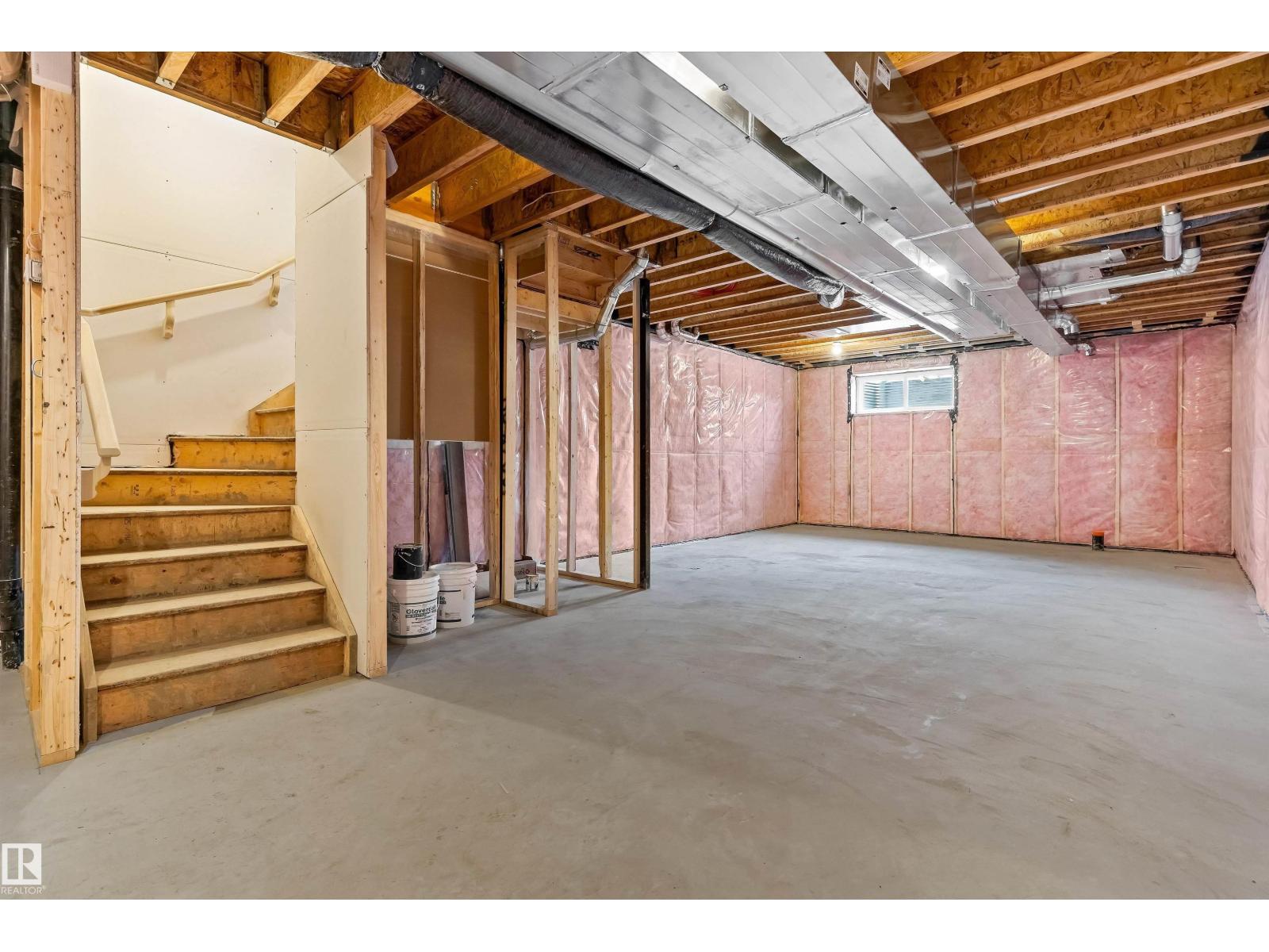 1216 Mcleod Av Property Photo 39