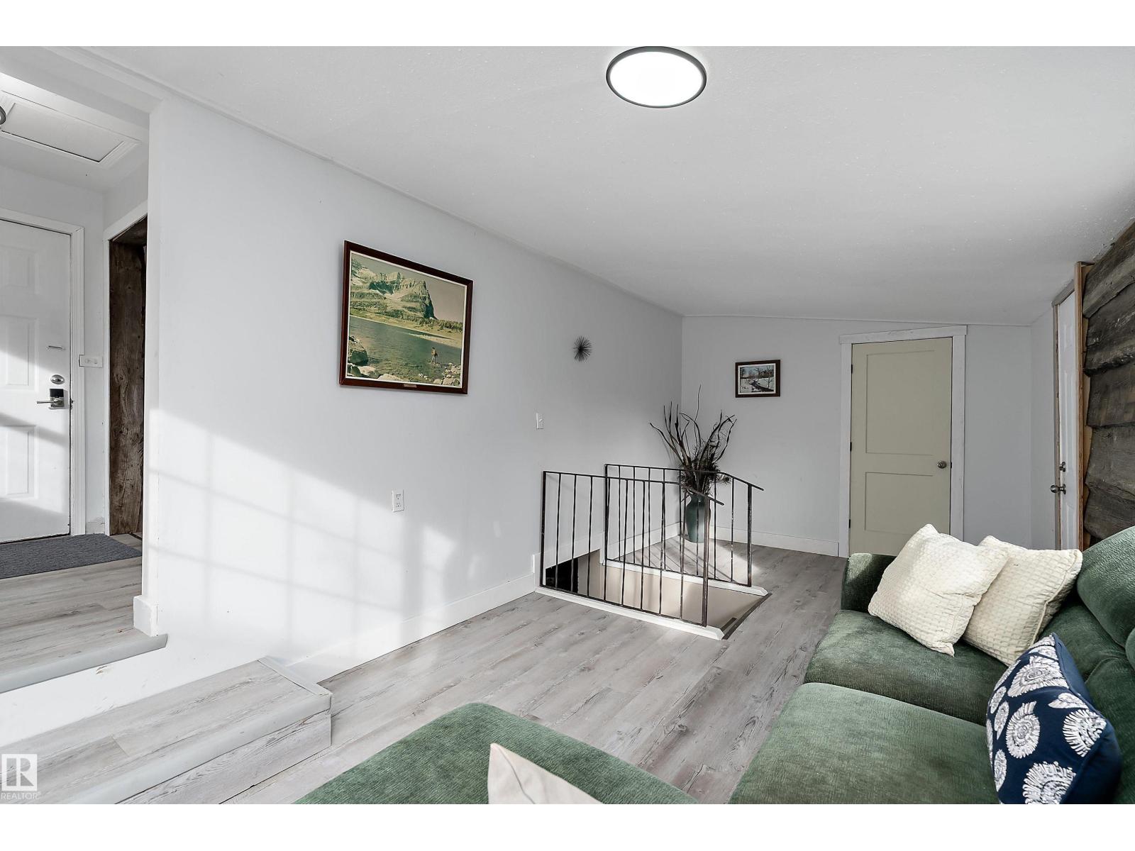 3913 53a St Property Photo 16