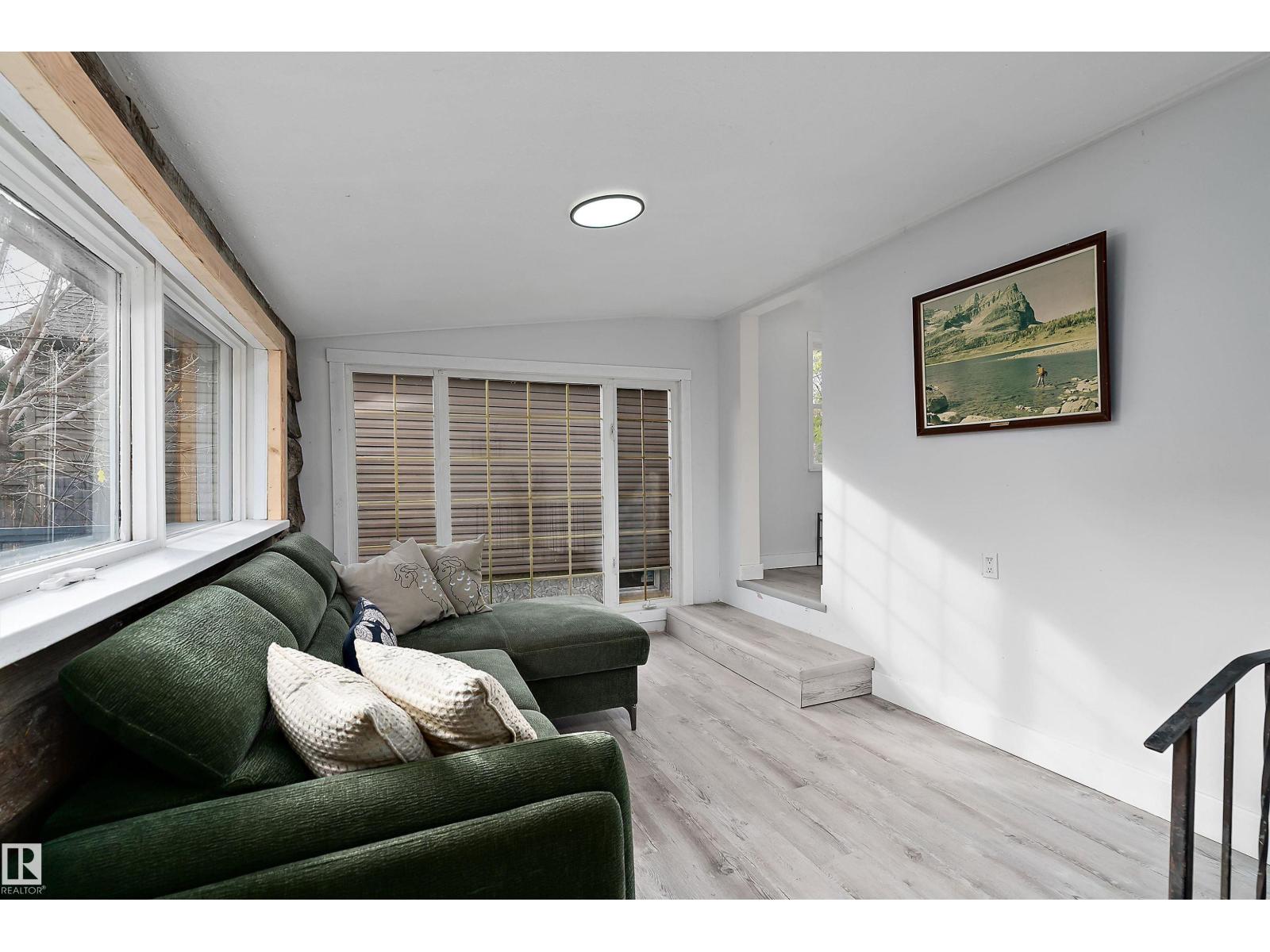 3913 53a St Property Photo 17