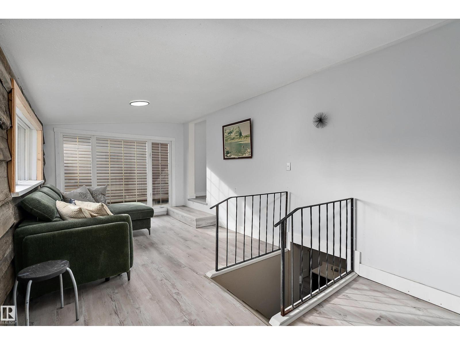 3913 53a St Property Photo 18