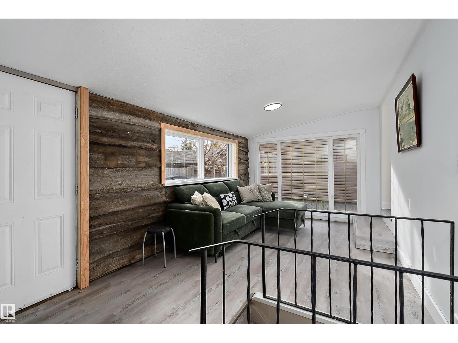 3913 53a St Property Photo 19