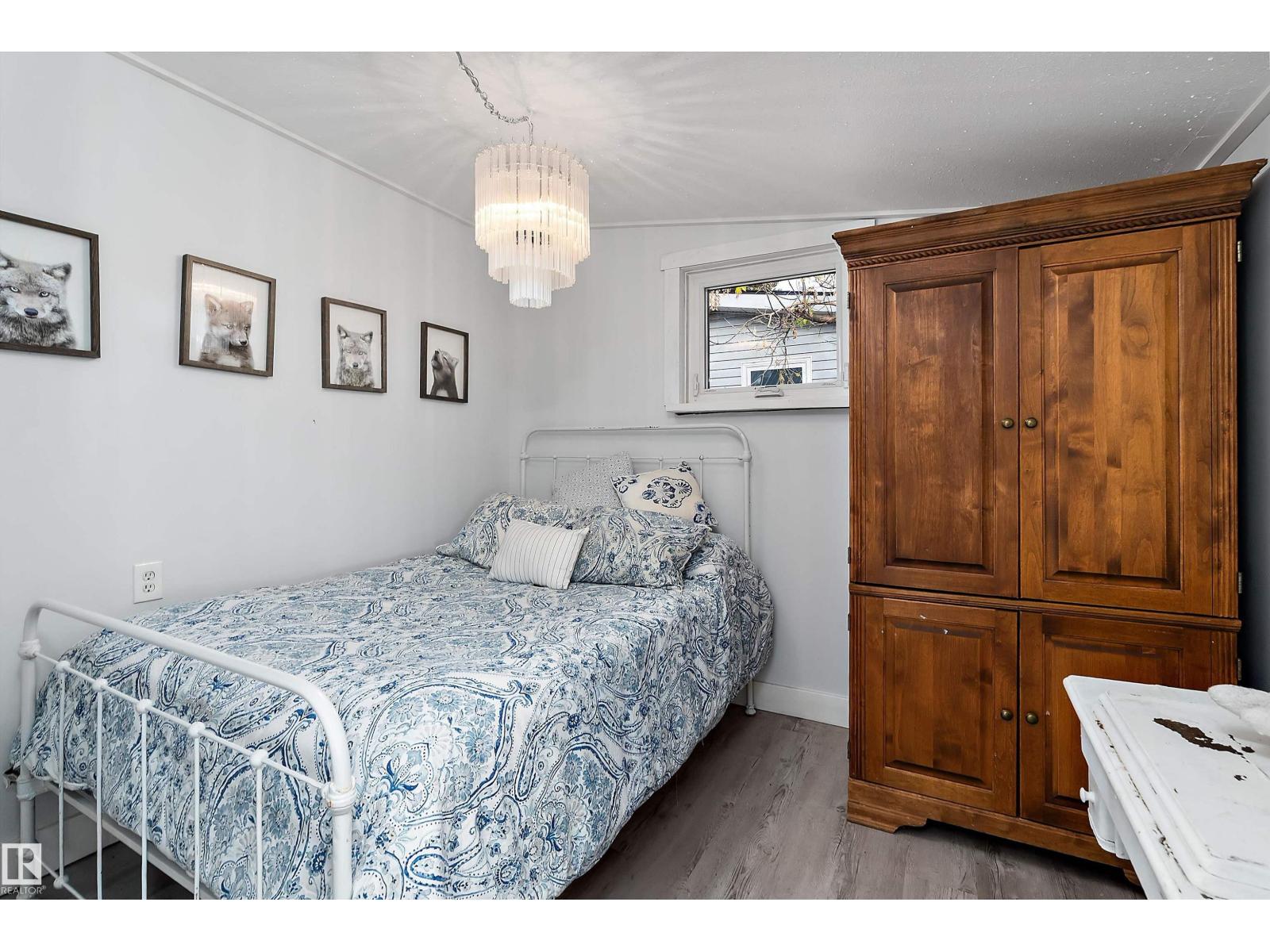 3913 53a St Property Photo 21
