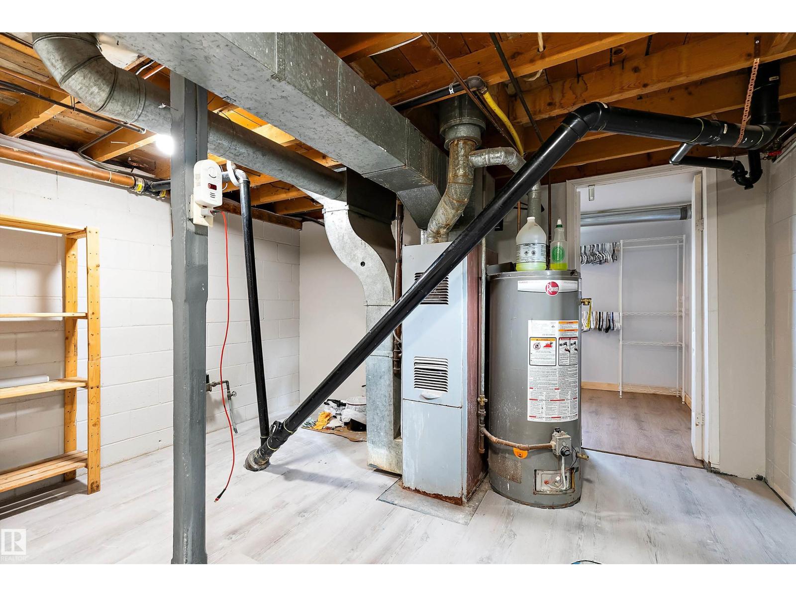 3913 53a St Property Photo 27