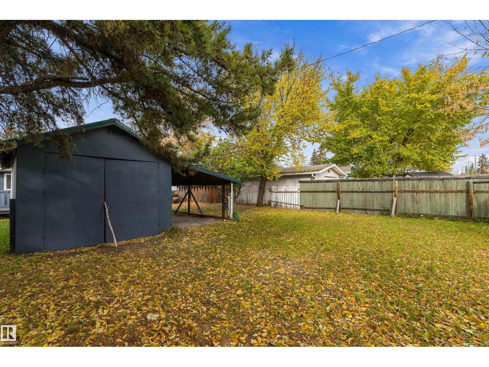 3913 53a St Property Photo 36