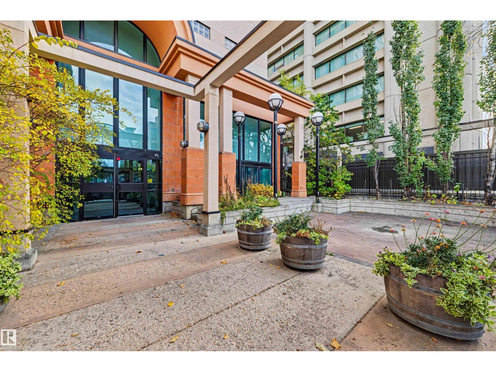 #1704 9939 109 St Nw Property Photo 31