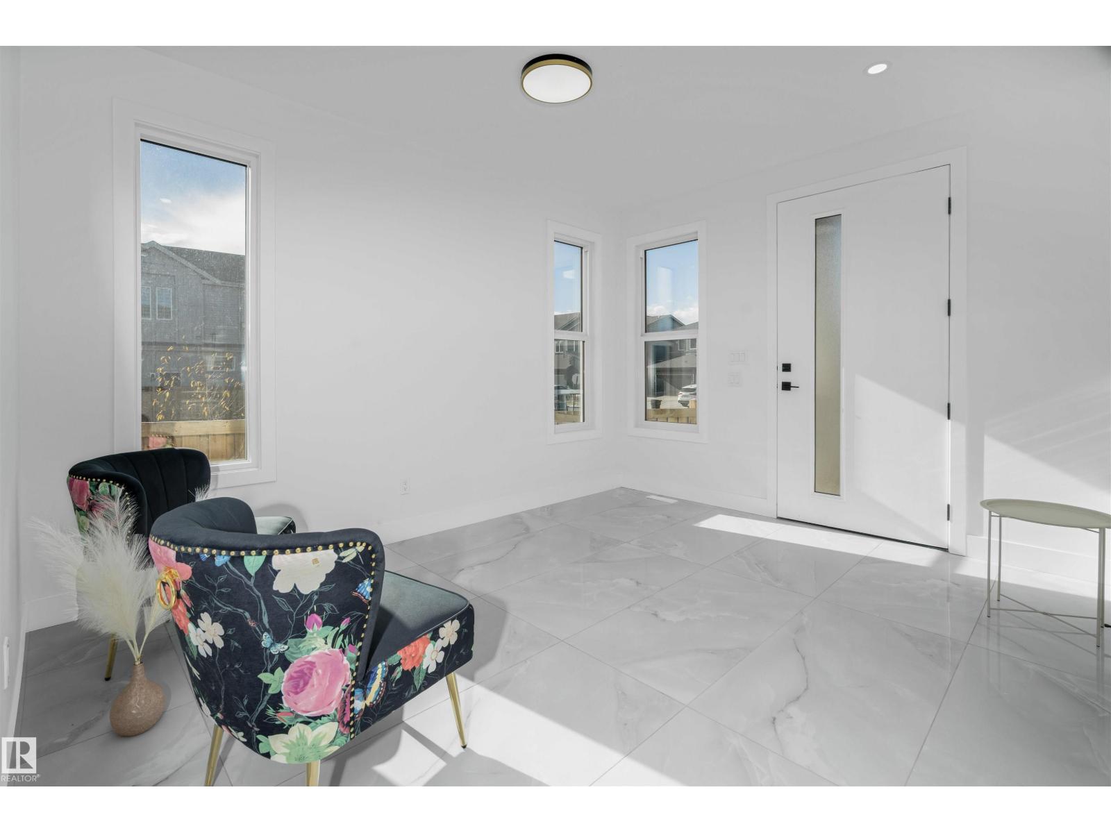 231 28 St Sw Property Photo 6