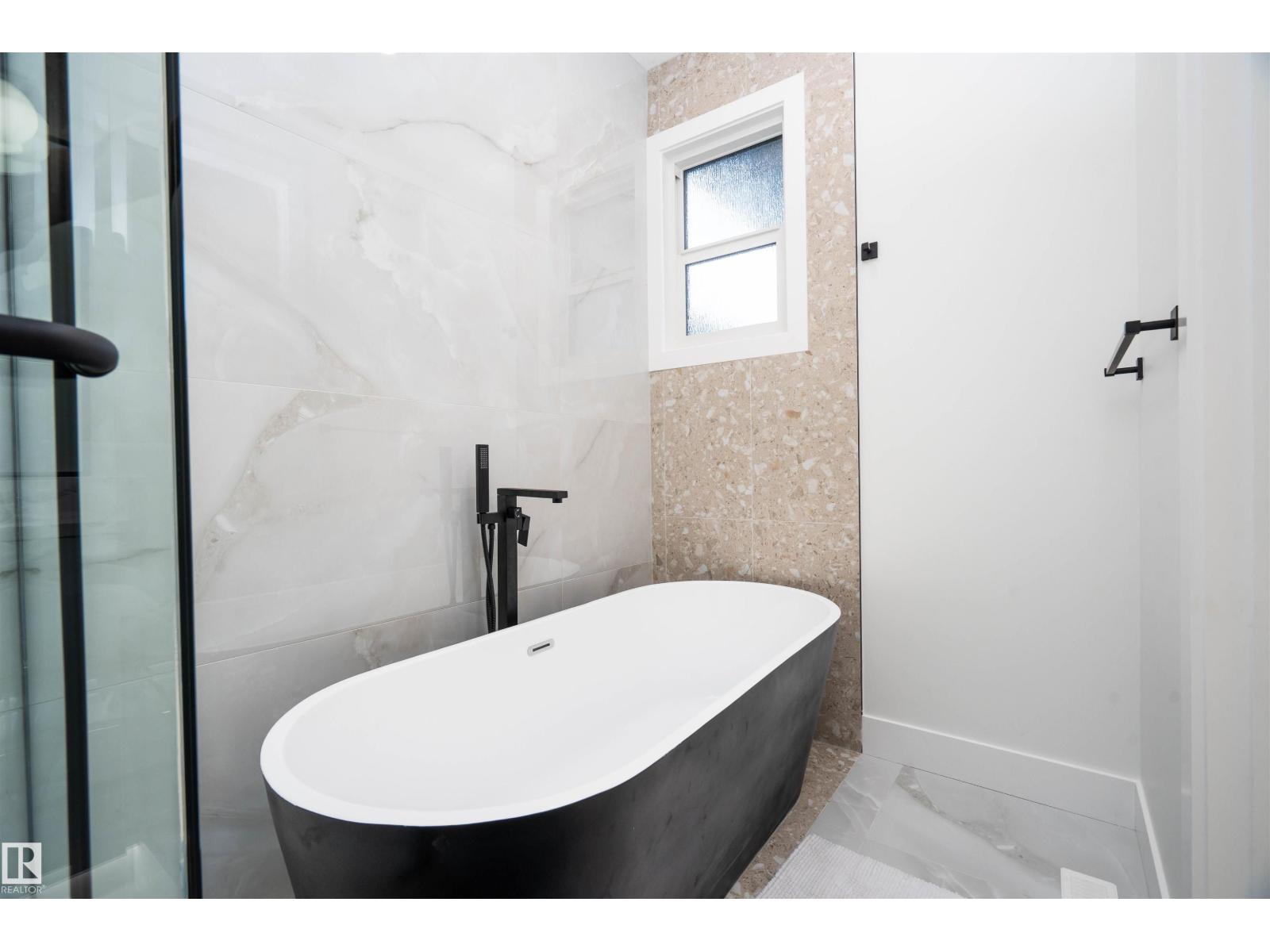 231 28 St Sw Property Photo 28