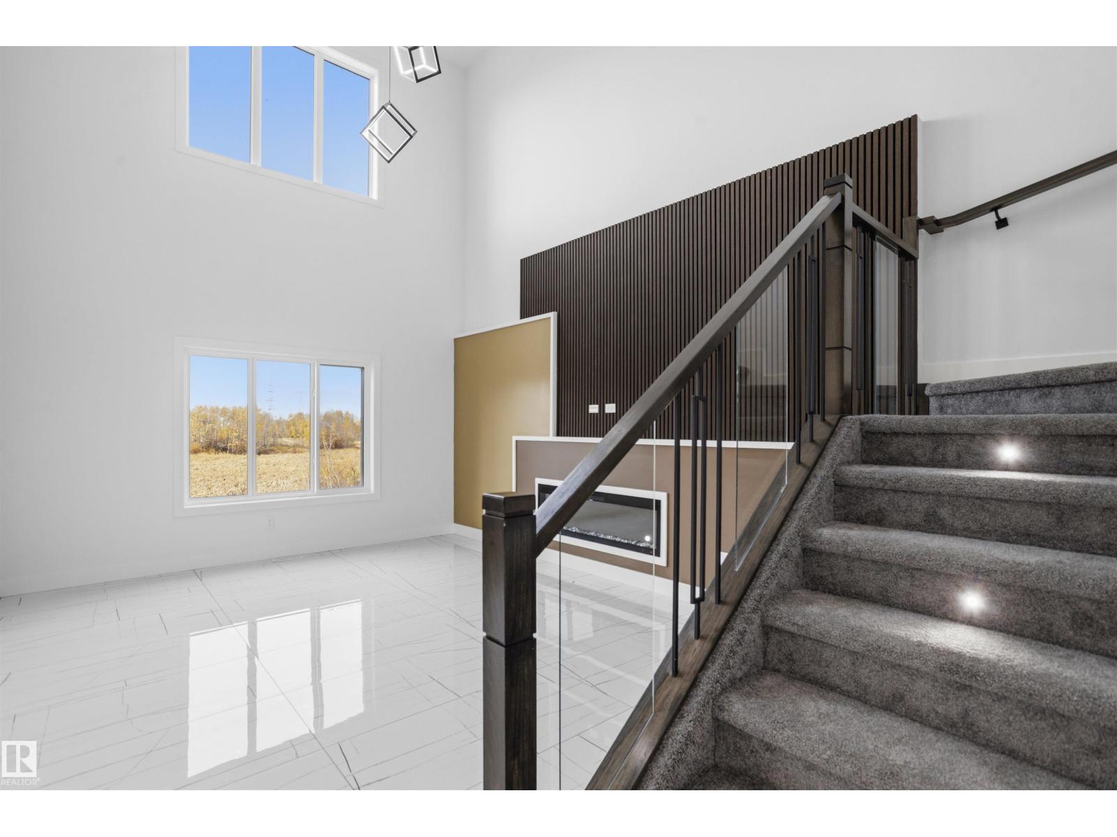 2159 1 Av Sw Property Photo 23