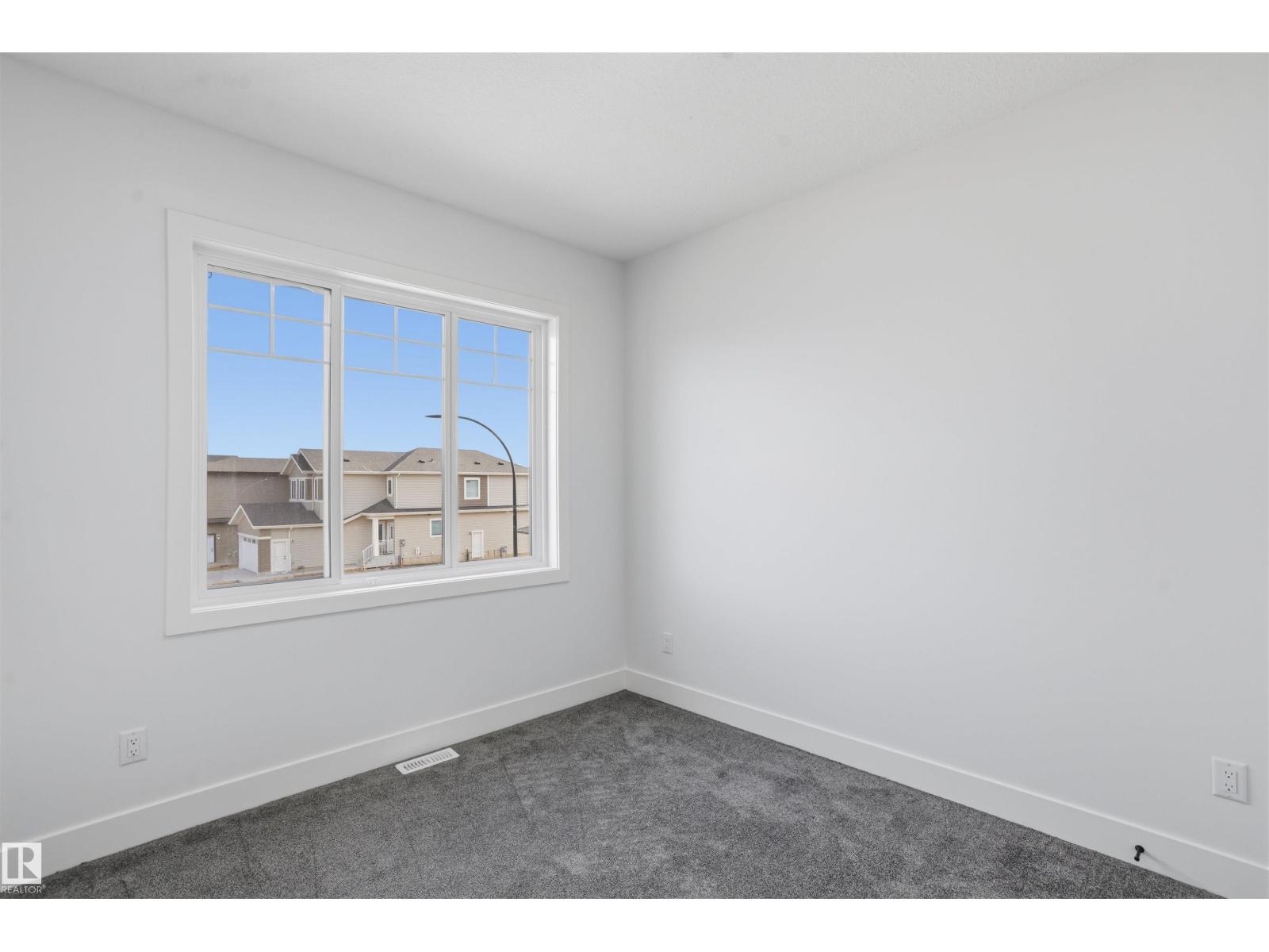 2159 1 Av Sw Property Photo 41