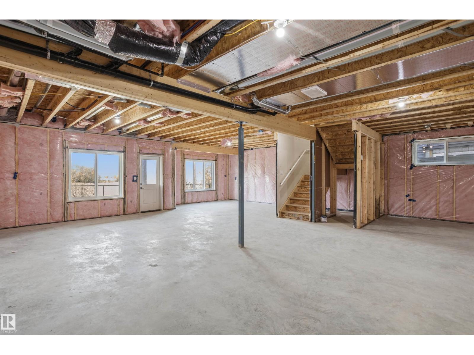 2159 1 Av Sw Property Photo 46