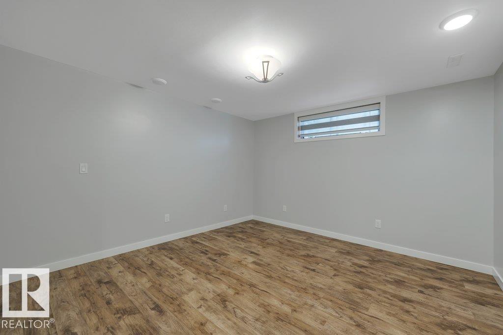 6960 21 Av Nw Property Photo 49