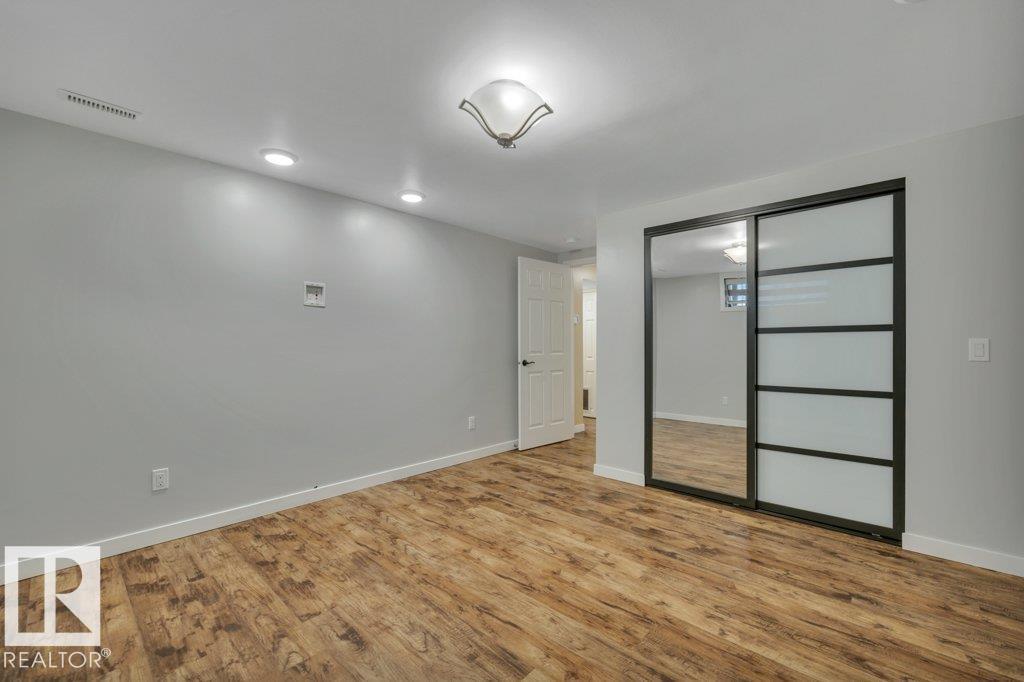 6960 21 Av Nw Property Photo 50