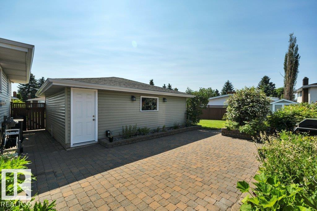 6960 21 Av Nw Property Photo 59