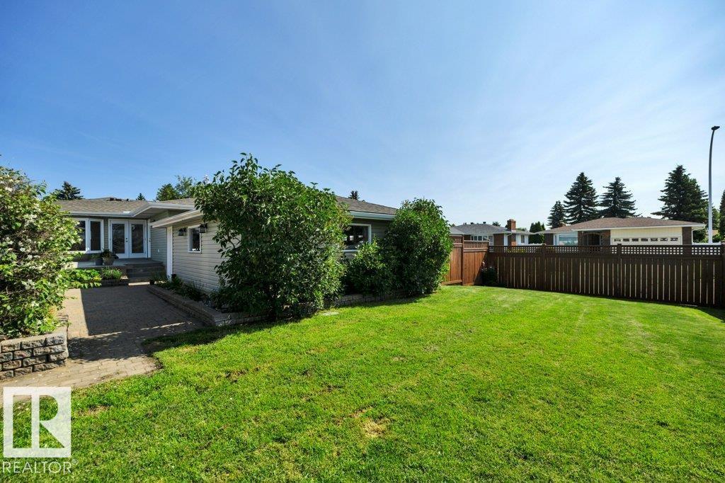 6960 21 Av Nw Property Photo 62