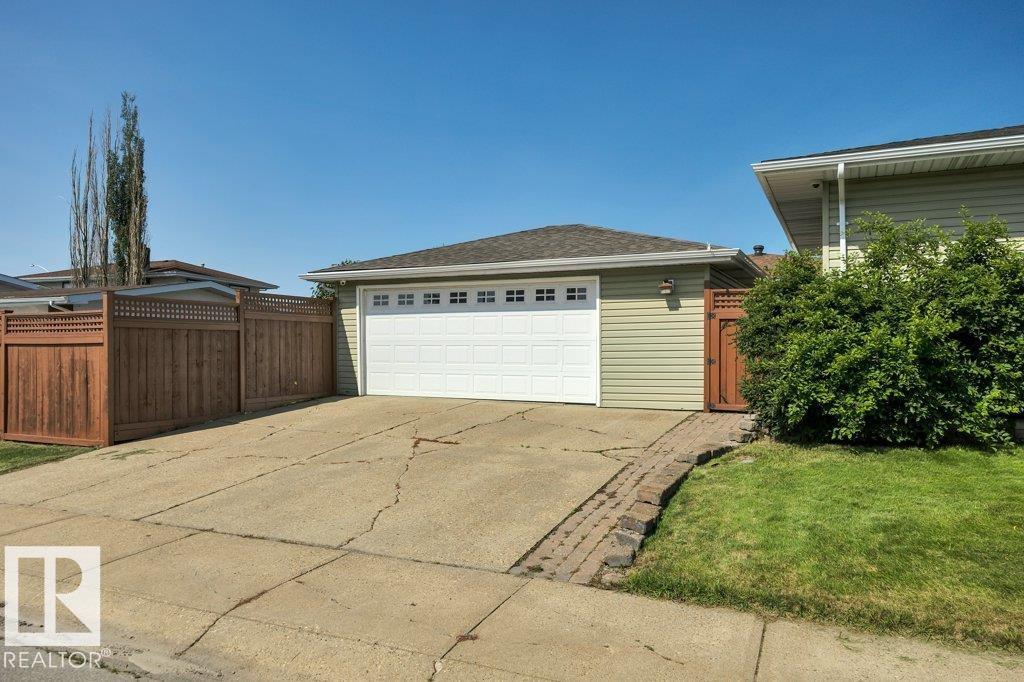 6960 21 Av Nw Property Photo 67