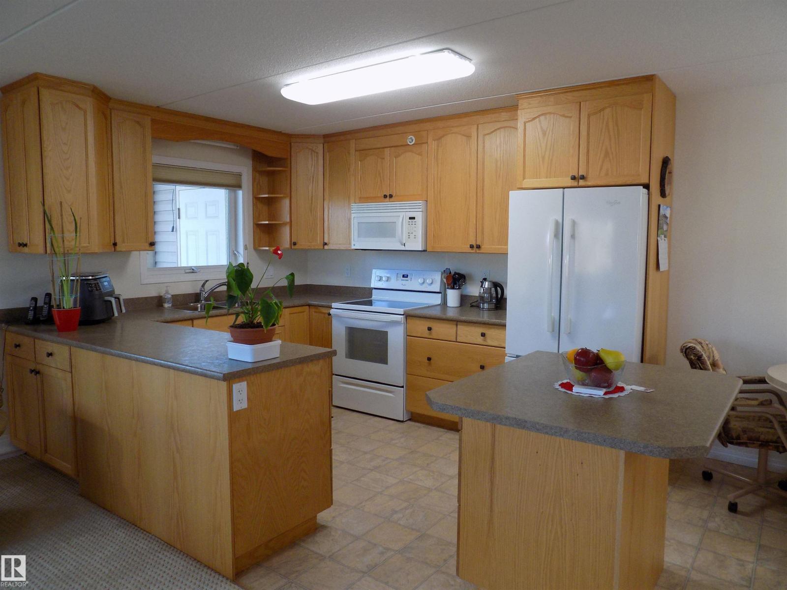#203 4707 51 Avenue Property Photo 12