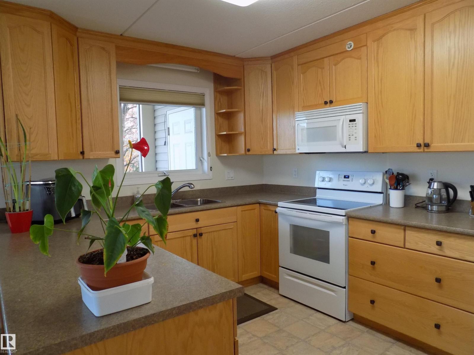 #203 4707 51 Avenue Property Photo 13