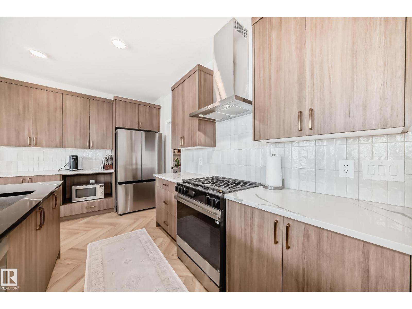 4231 206 St Nw Property Photo 12