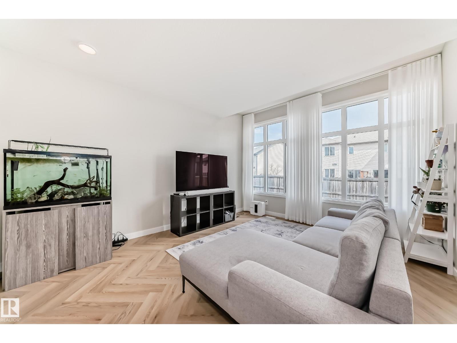4231 206 St Nw Property Photo 18