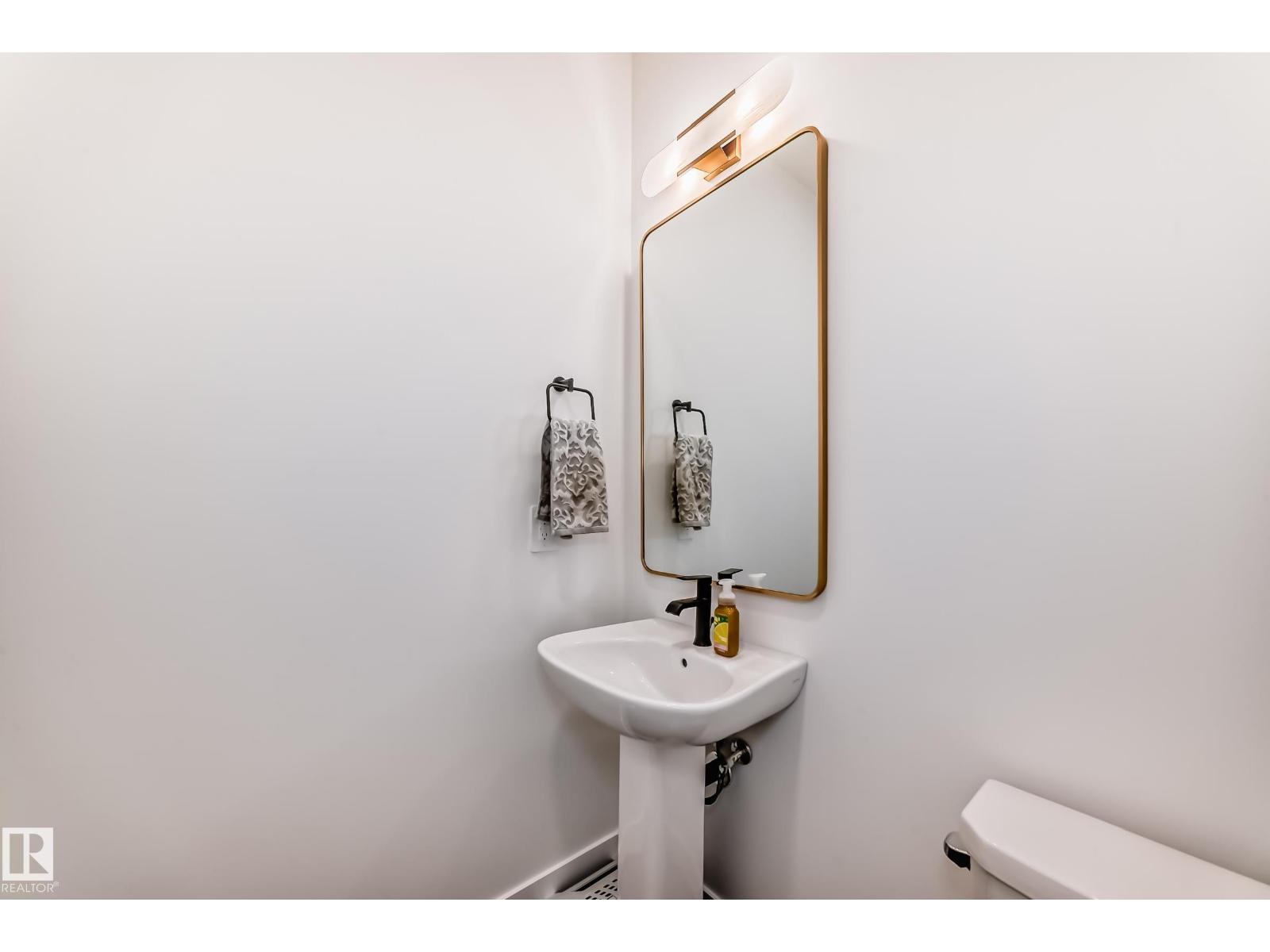 4231 206 St Nw Property Photo 24