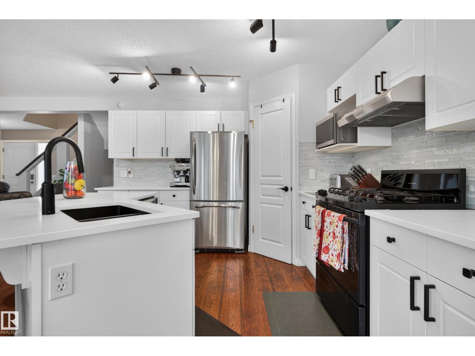 14832 48 St Nw Property Photo 10