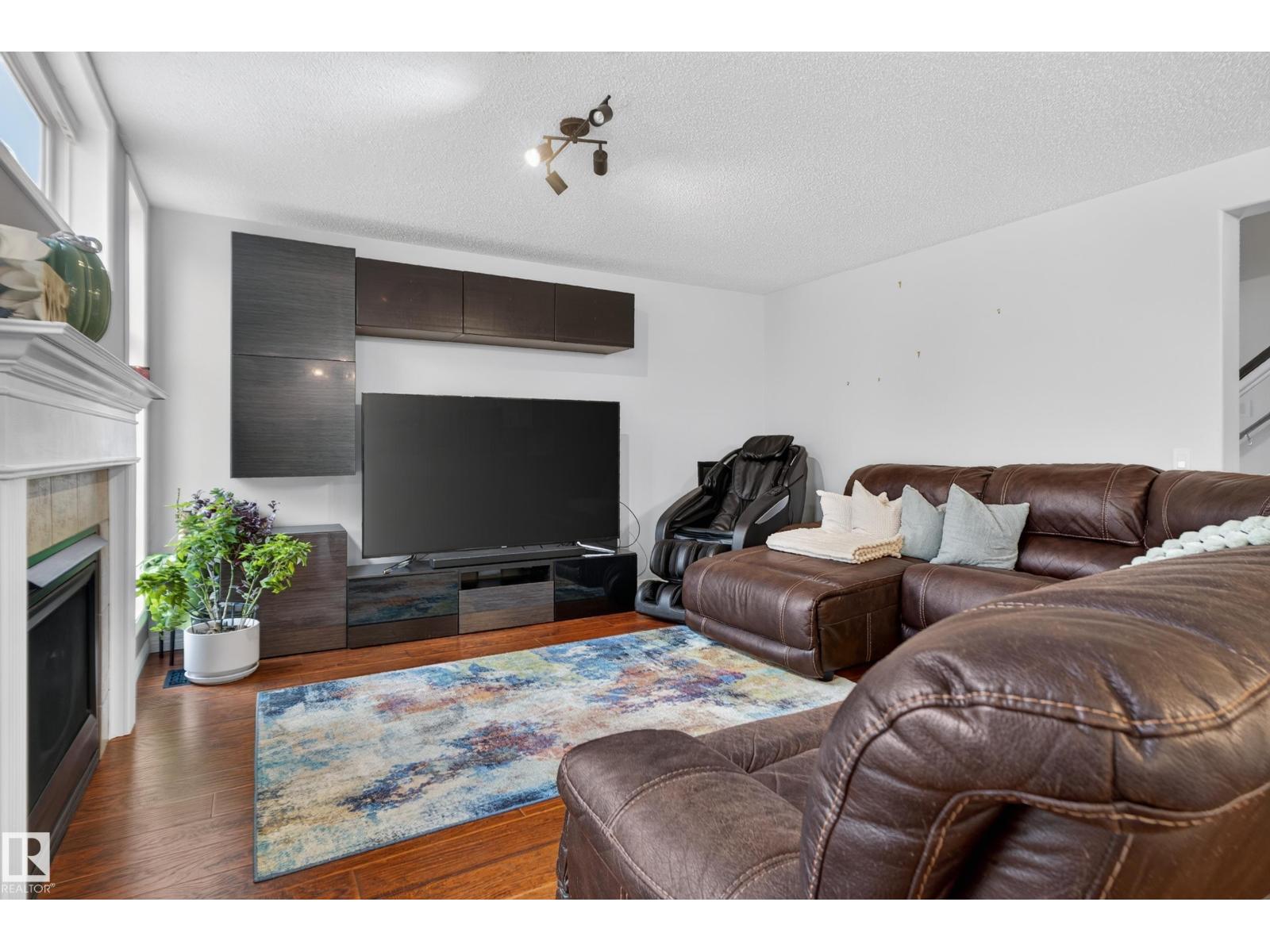 14832 48 St Nw Property Photo 12