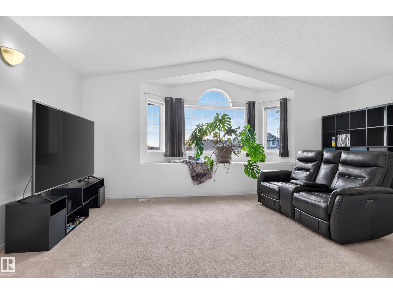 14832 48 St Nw Property Photo 15