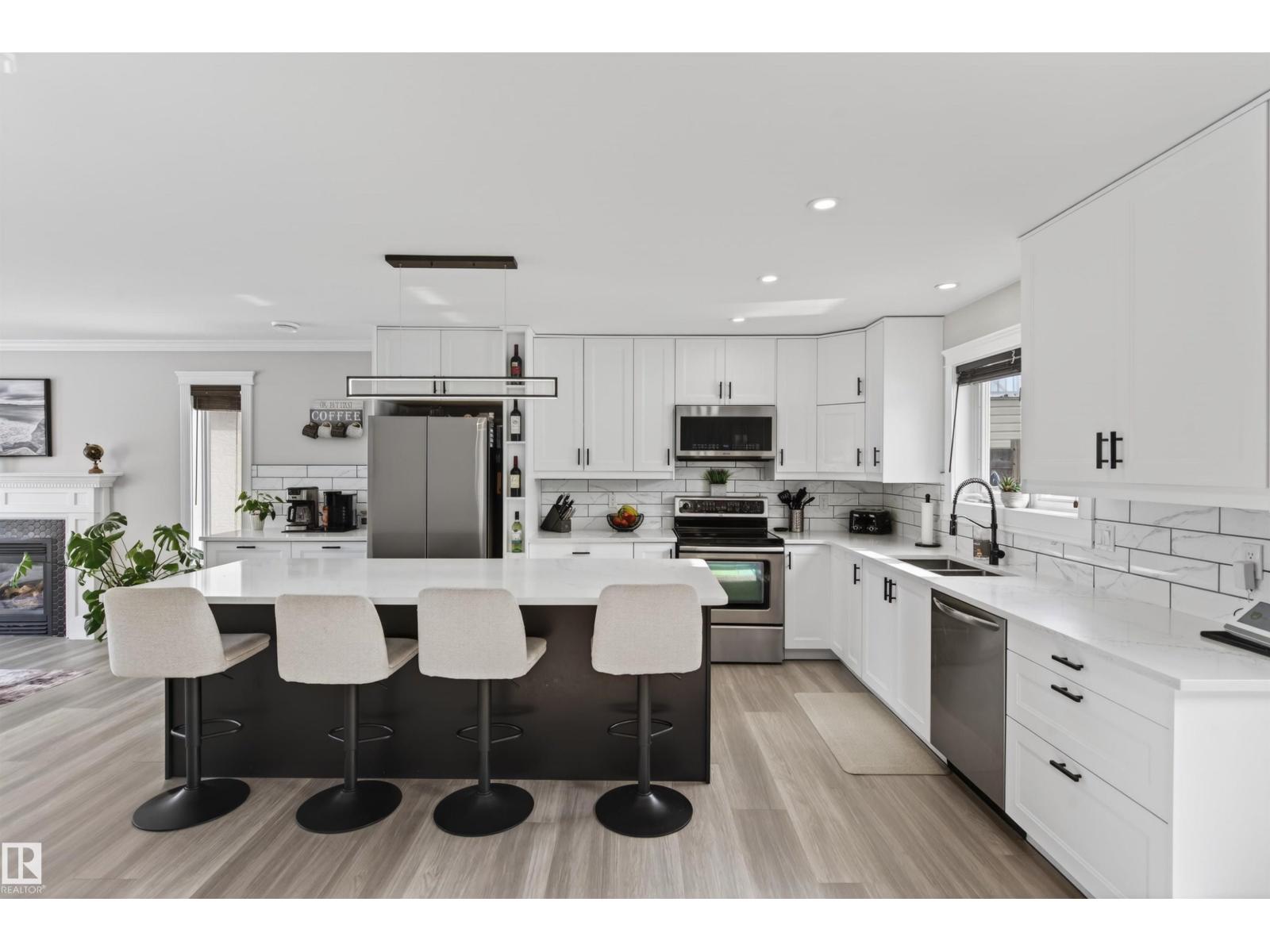 807 Beach Av Property Photo 1