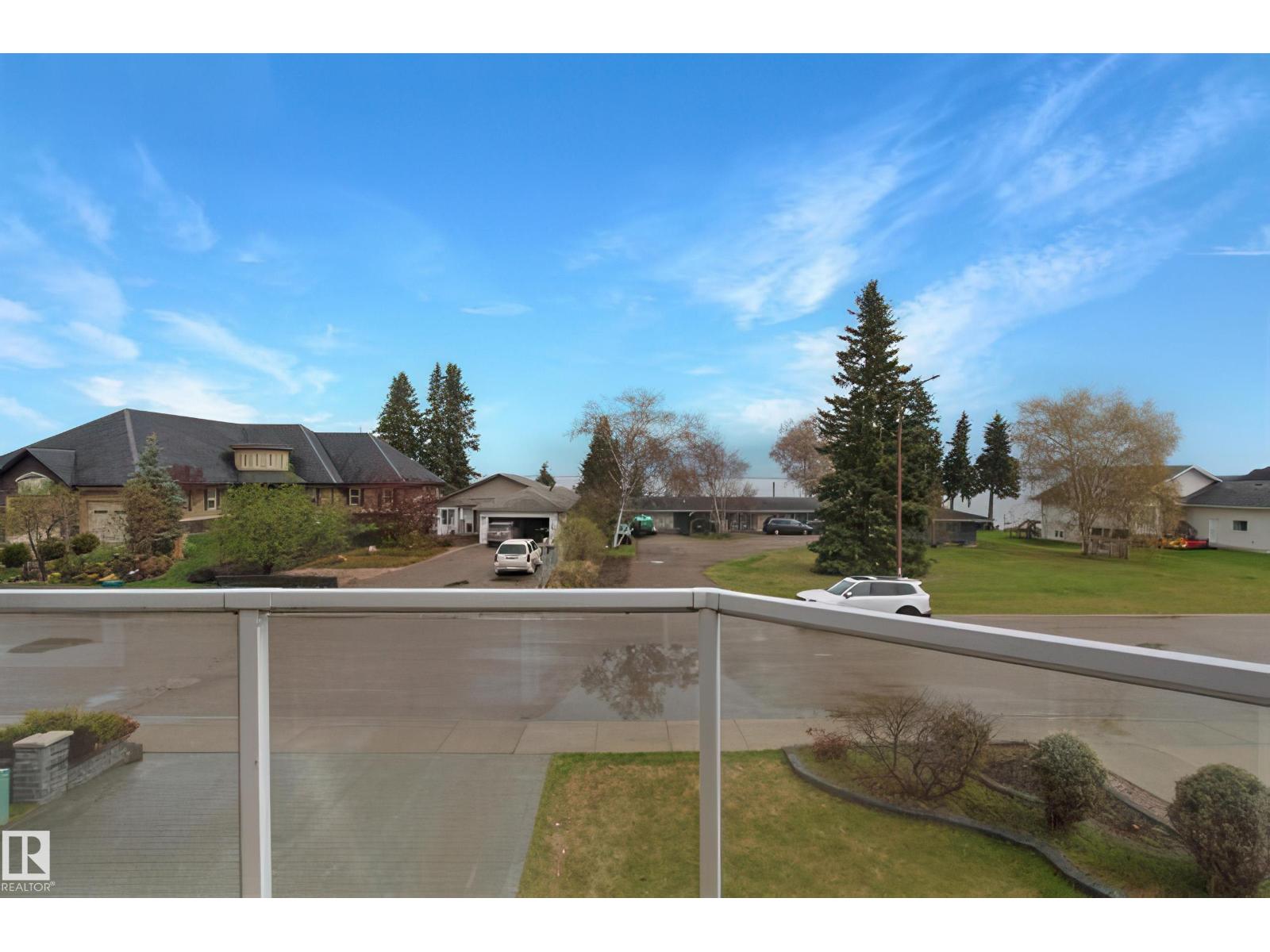 807 Beach Av Property Photo 6