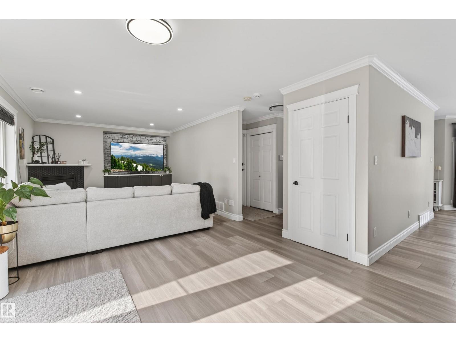 807 Beach Av Property Photo 14