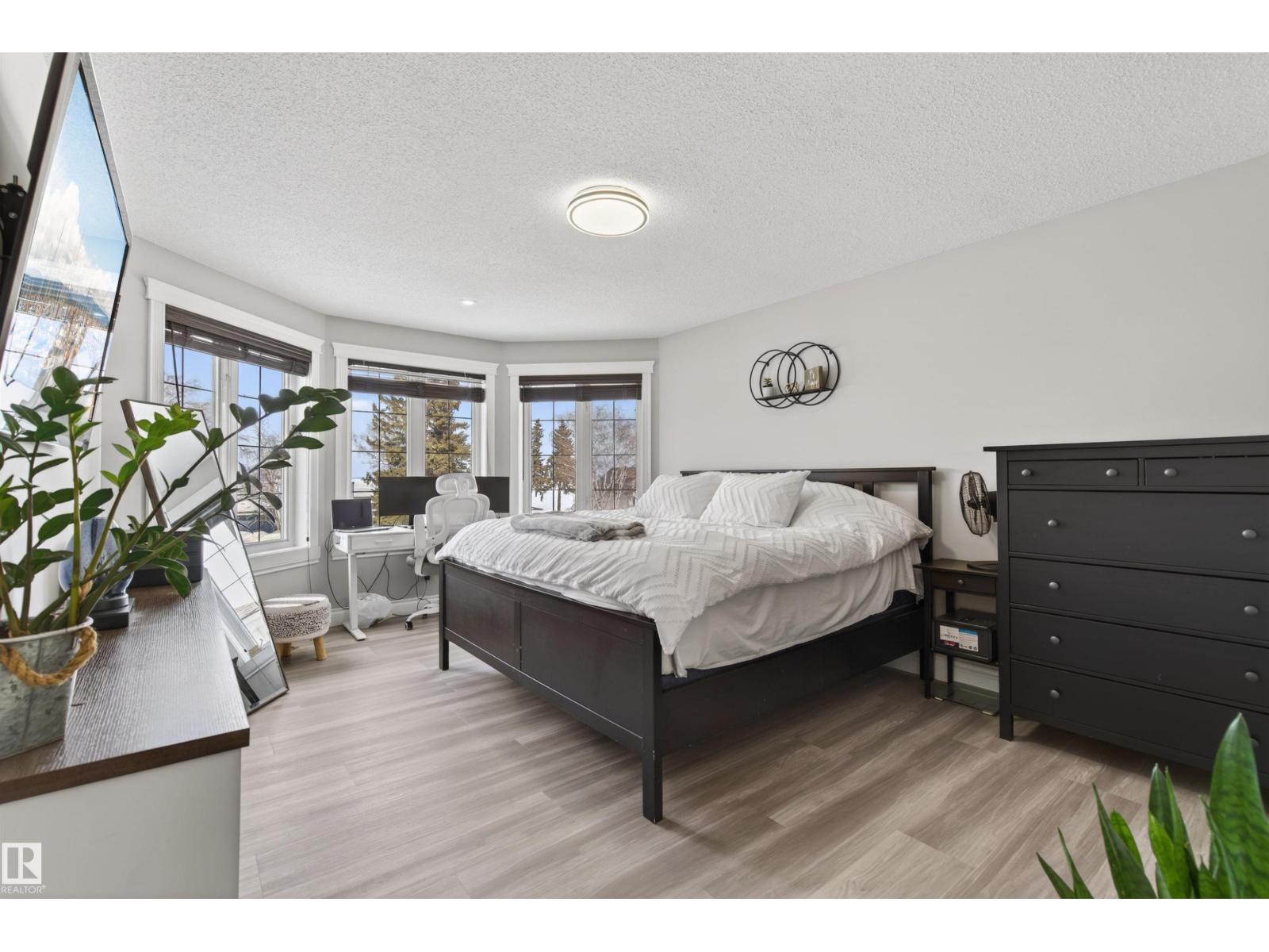 807 Beach Av Property Photo 21