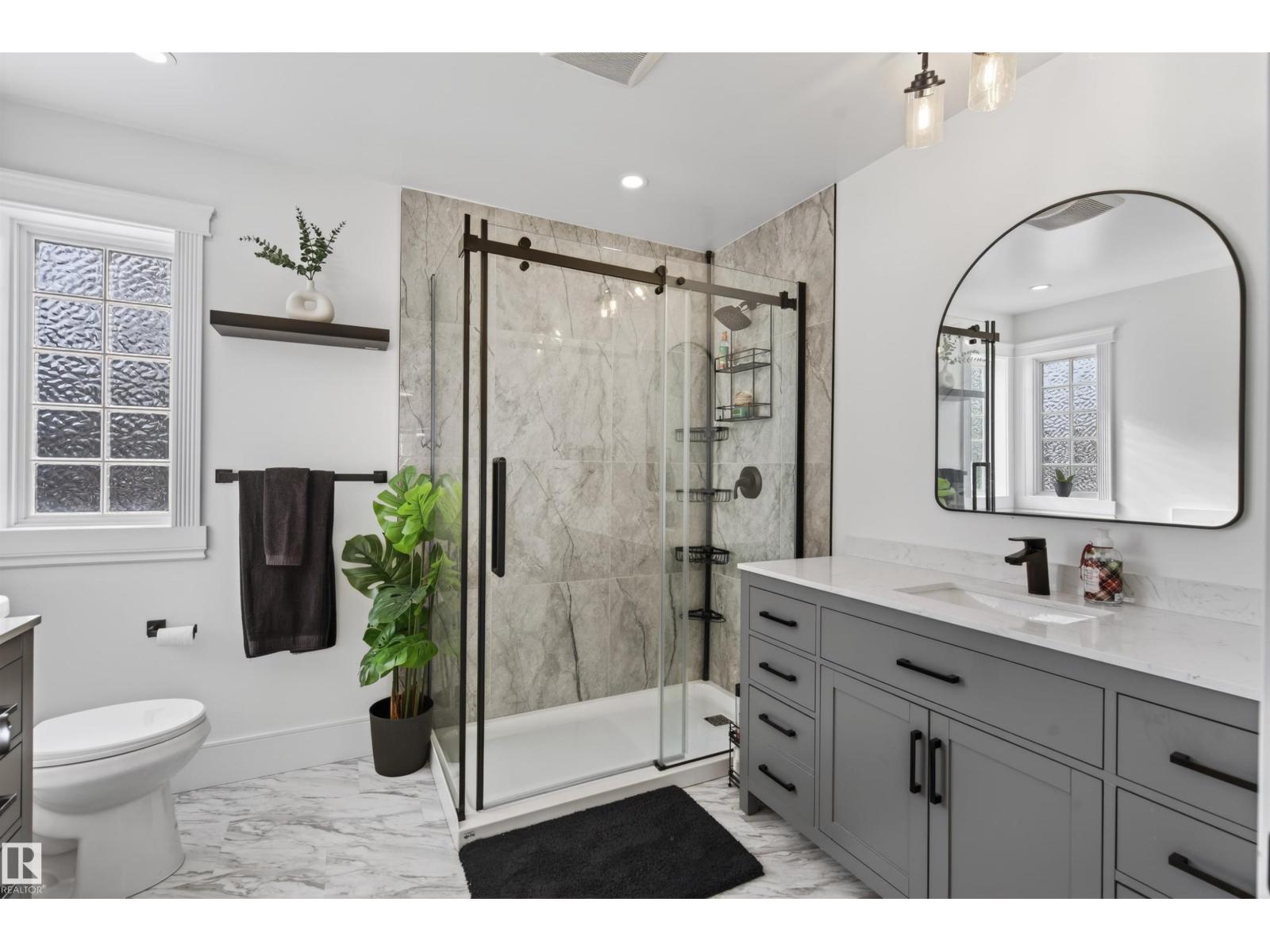 807 Beach Av Property Photo 24