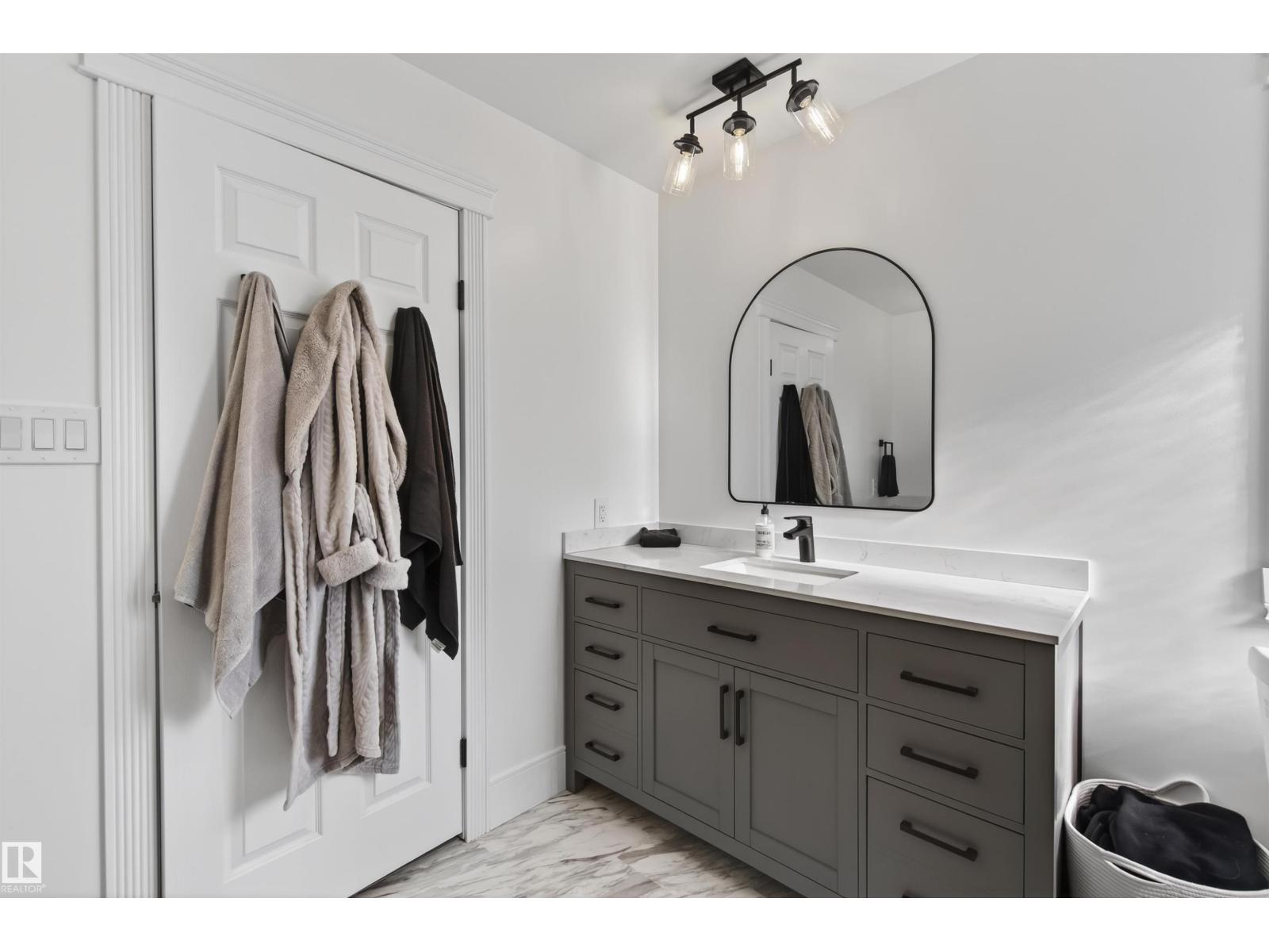 807 Beach Av Property Photo 25