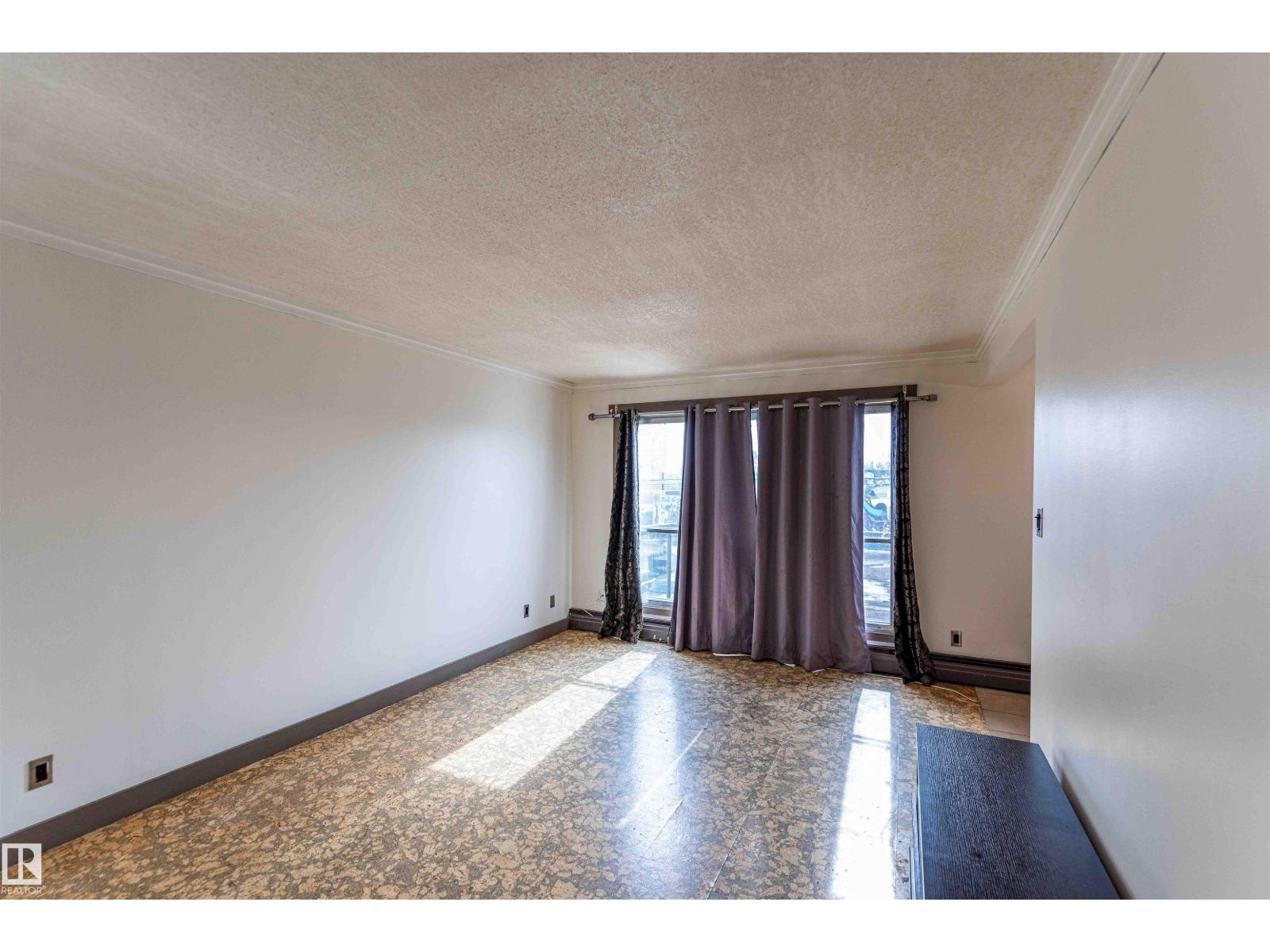 #302 10745 83 Av Nw Property Photo 2