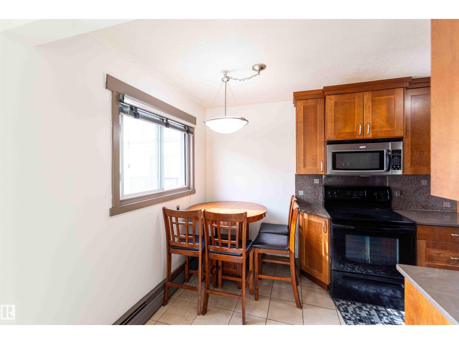 #302 10745 83 Av Nw Property Photo 6