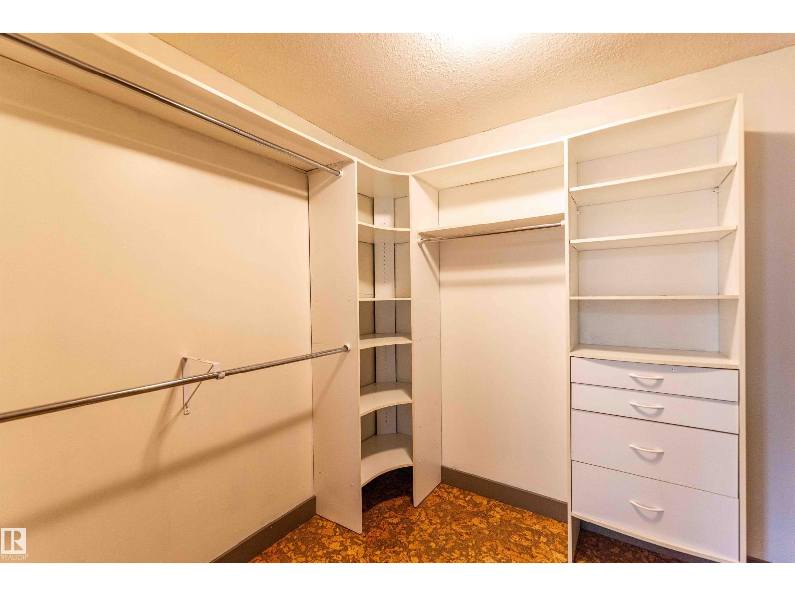#302 10745 83 Av Nw Property Photo 16