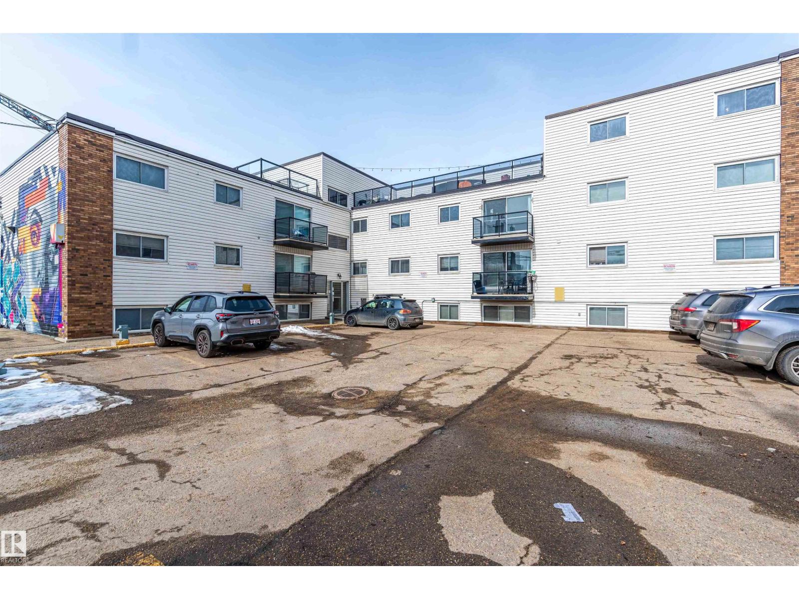 #302 10745 83 Av Nw Property Photo 27