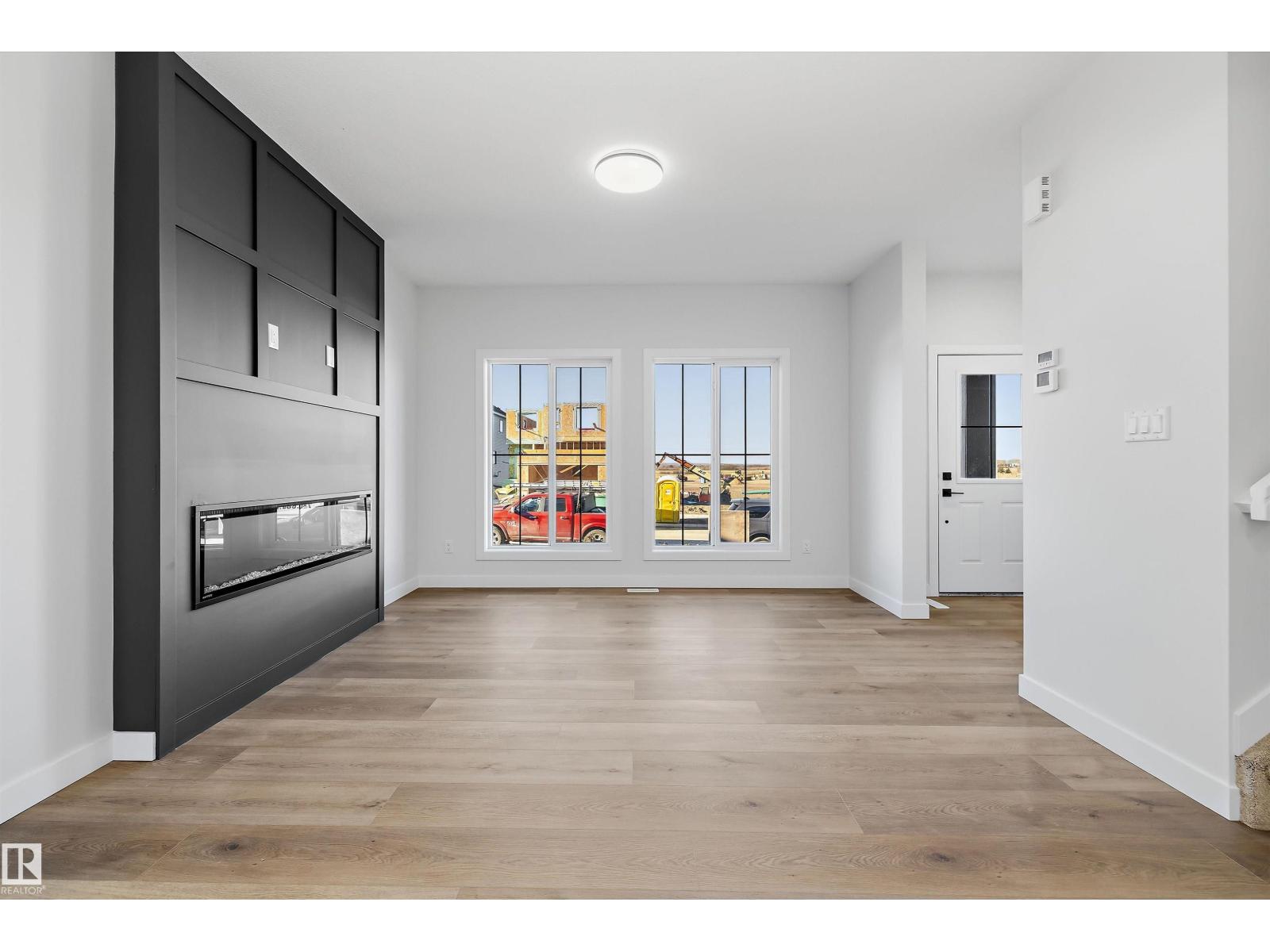61 Clichy Cl Property Photo 6
