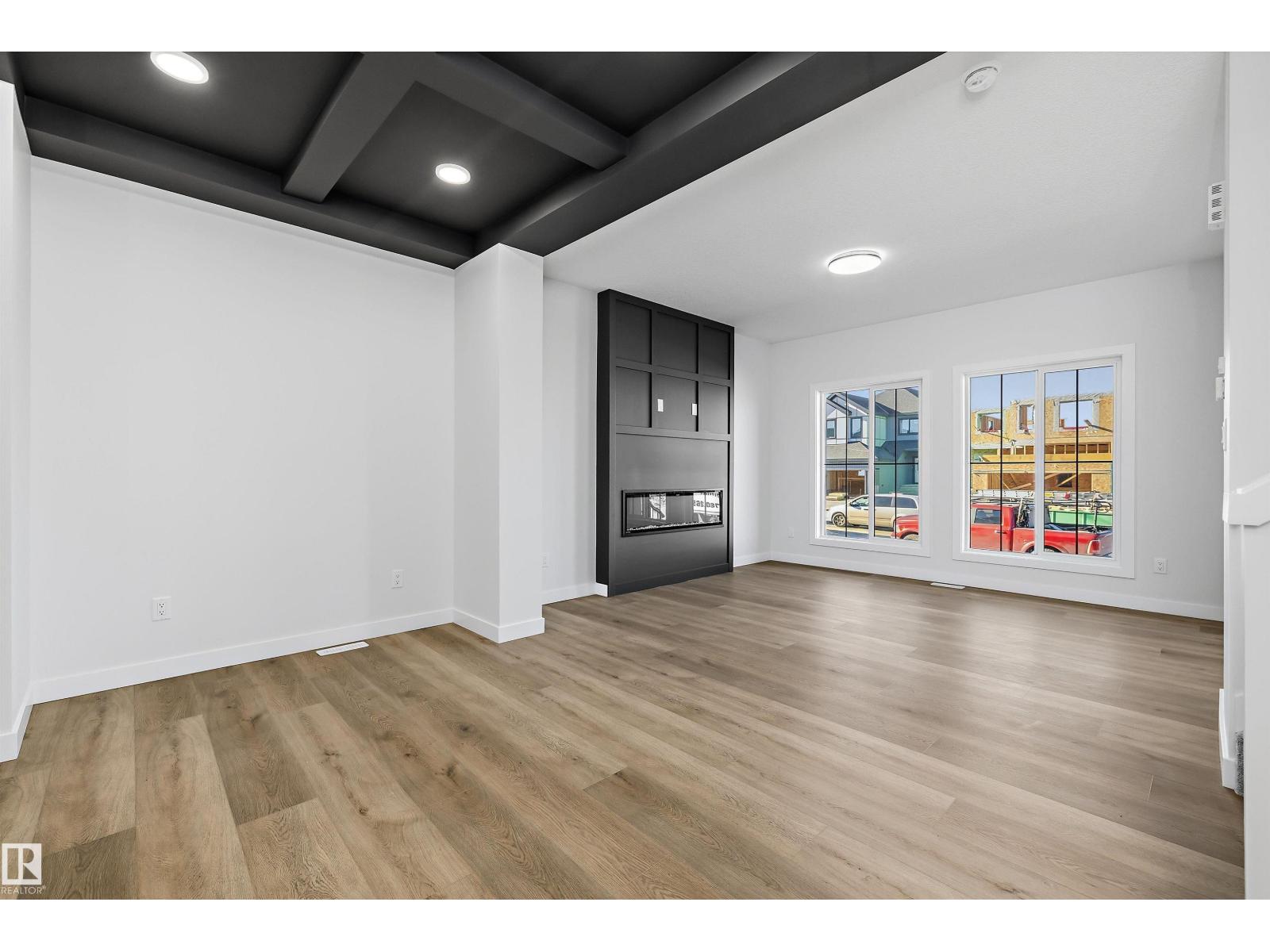 61 Clichy Cl Property Photo 8