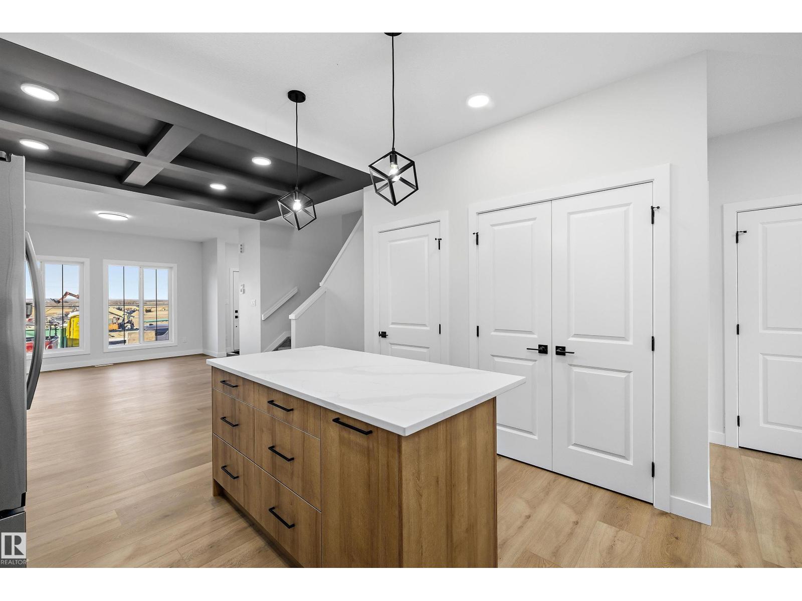61 Clichy Cl Property Photo 13