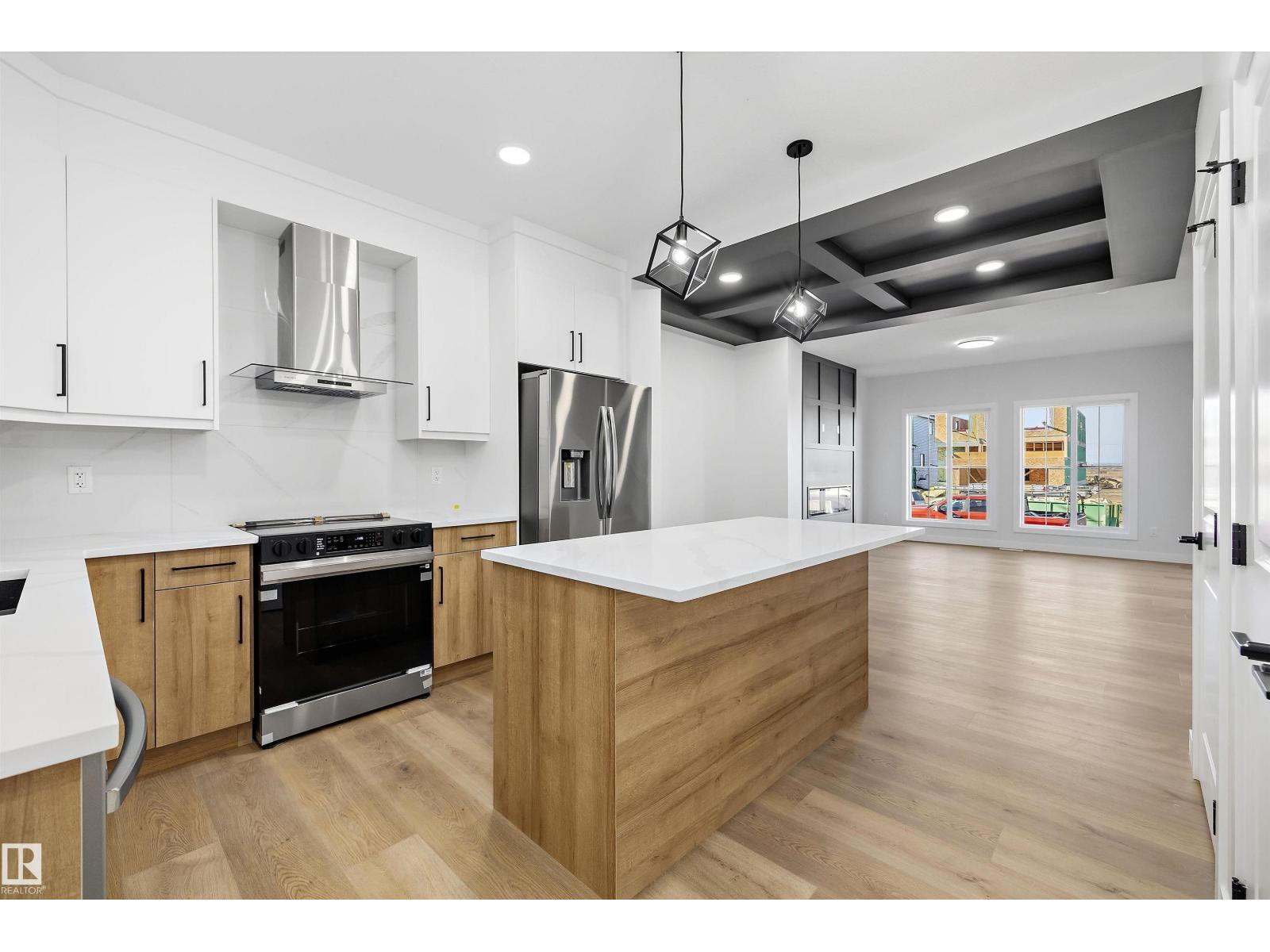 61 Clichy Cl Property Photo 14