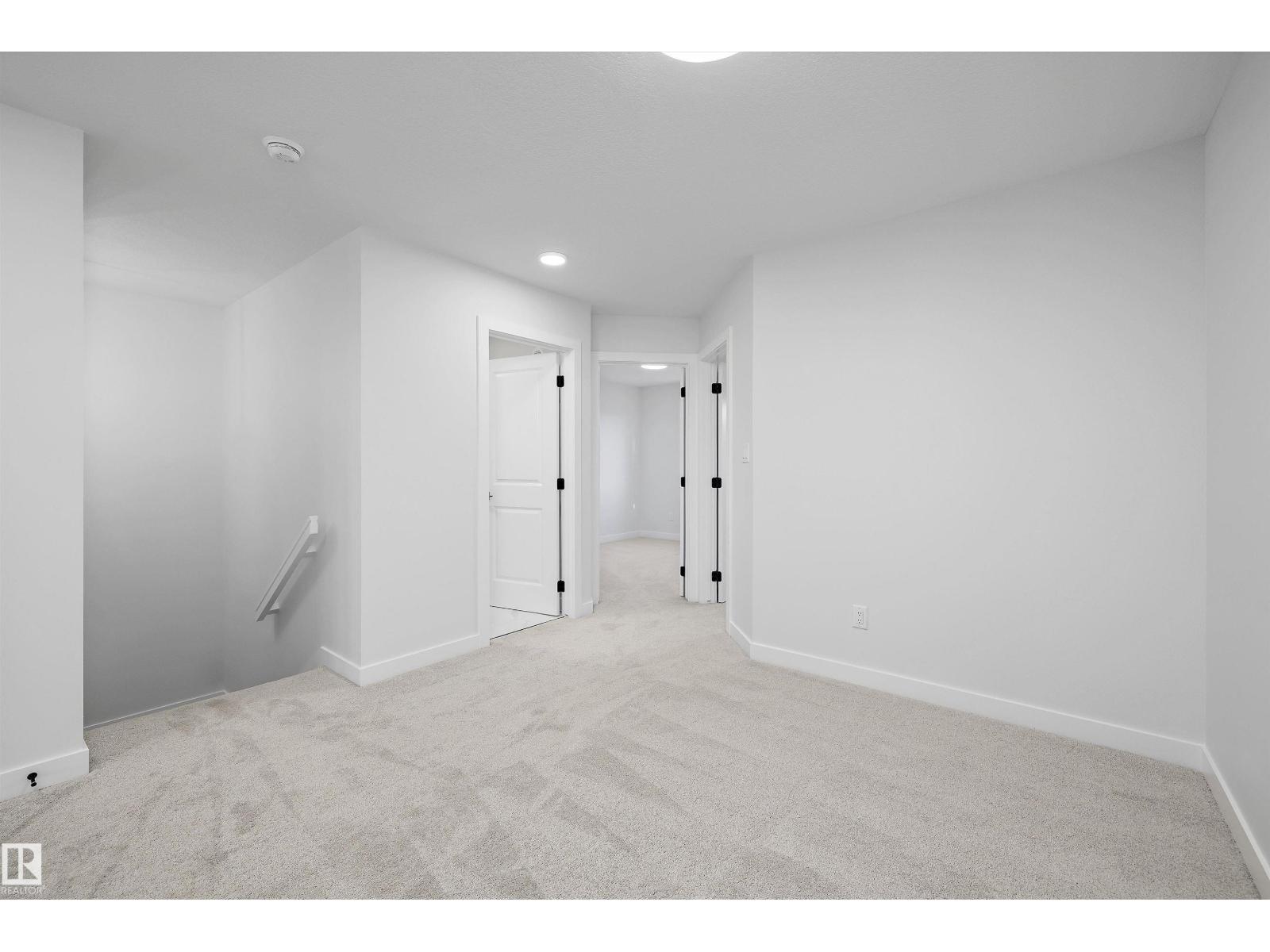 61 Clichy Cl Property Photo 21