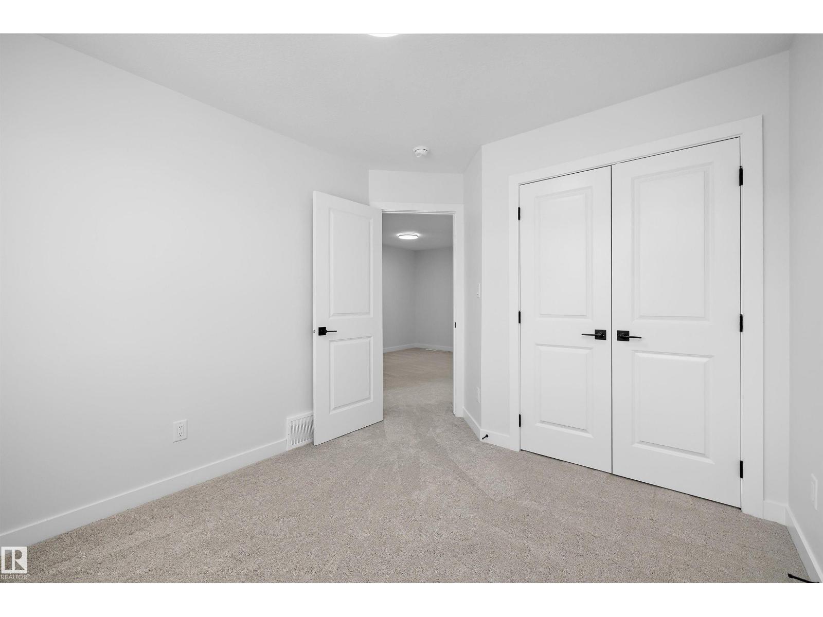 61 Clichy Cl Property Photo 25
