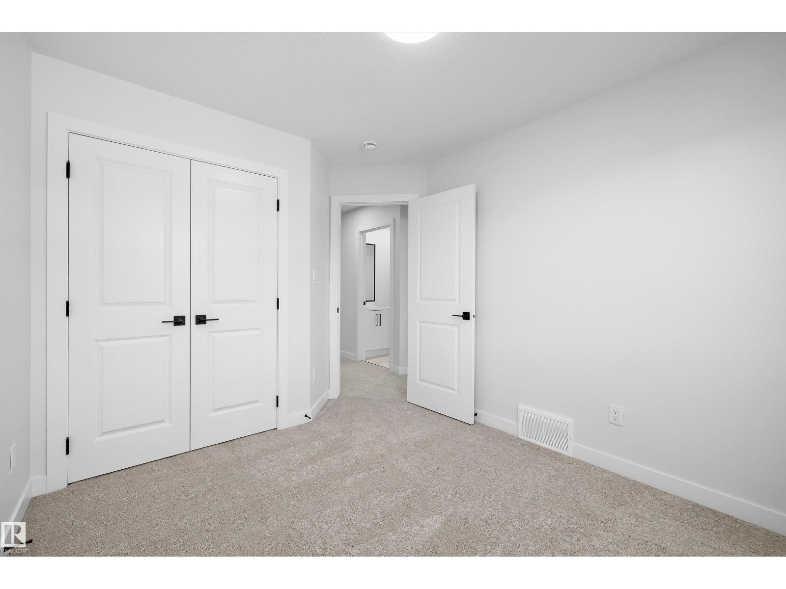 61 Clichy Cl Property Photo 27
