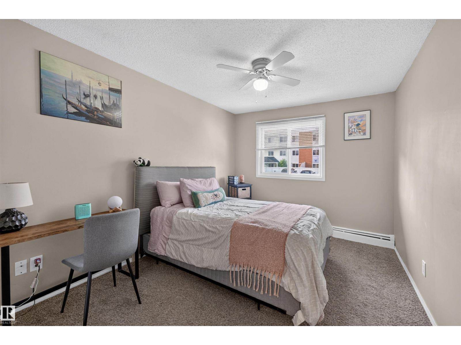 #102 14520 52 St Nw Property Photo 5