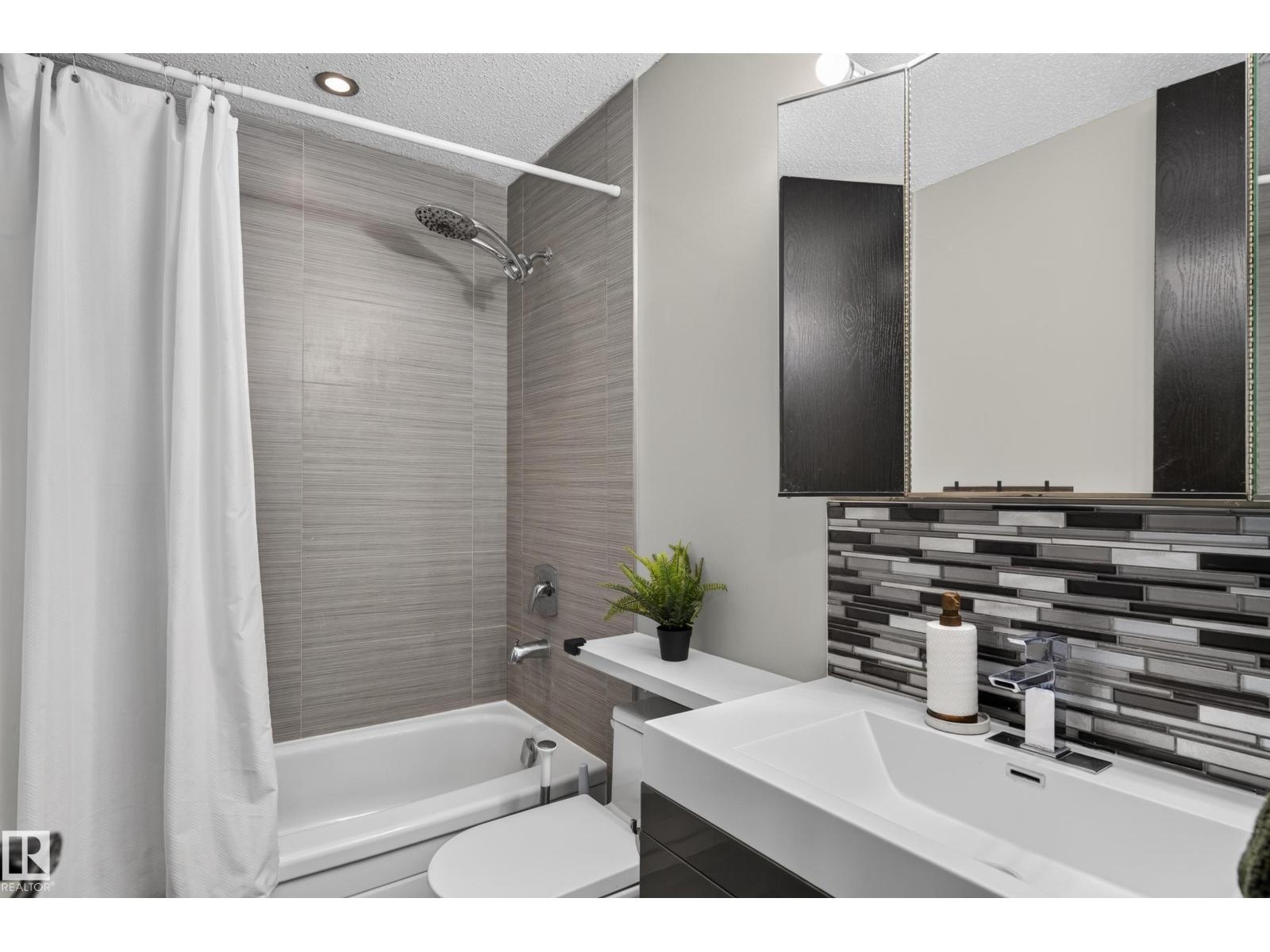 5773 Garden Meadows Dr Property Photo 22