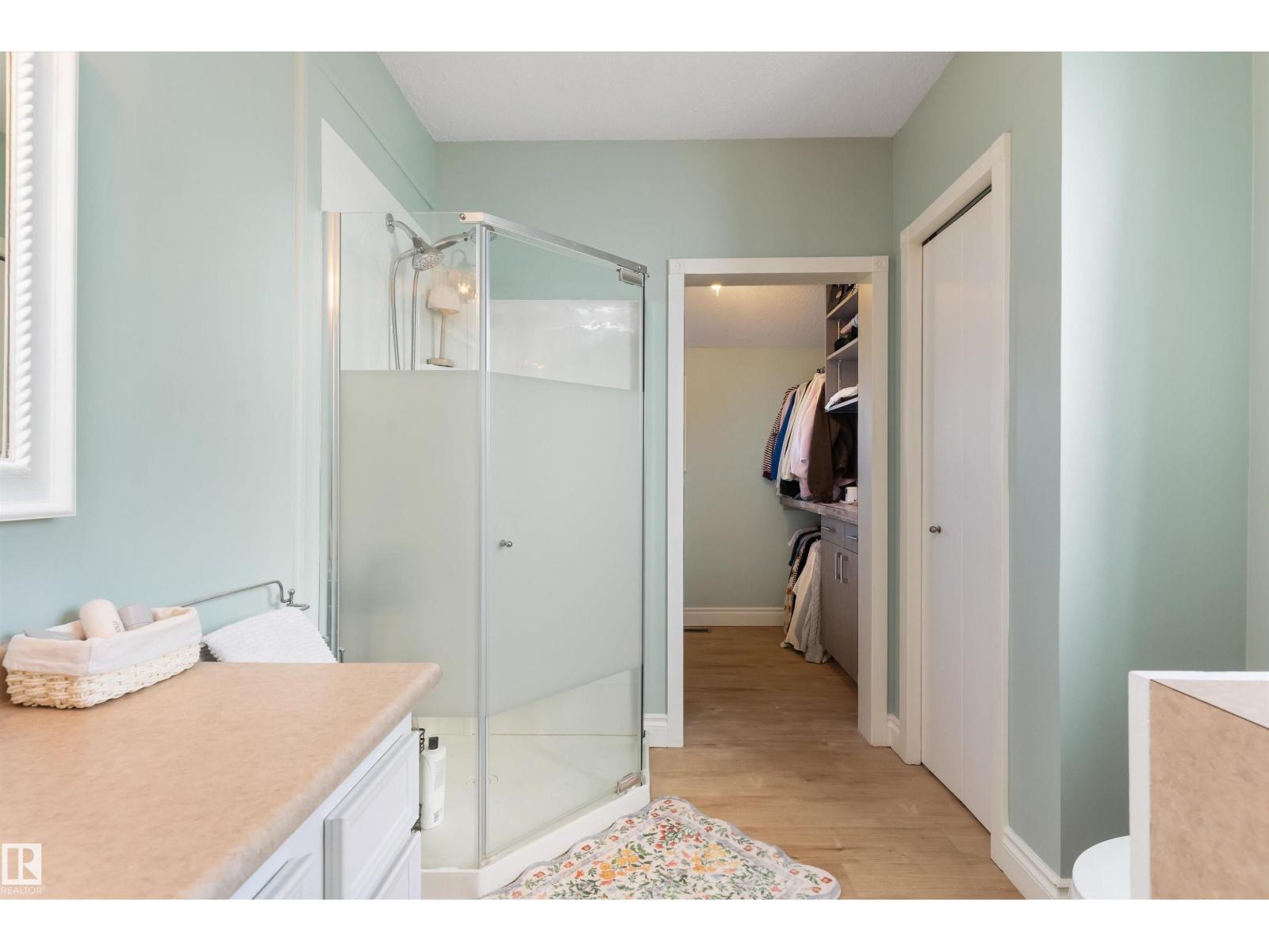 5016 52 Av Property Photo 12
