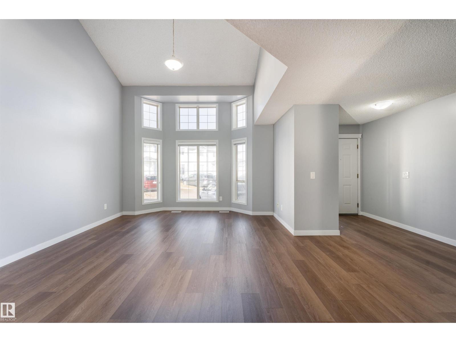 #68 3380 28a Av Nw Property Photo 4