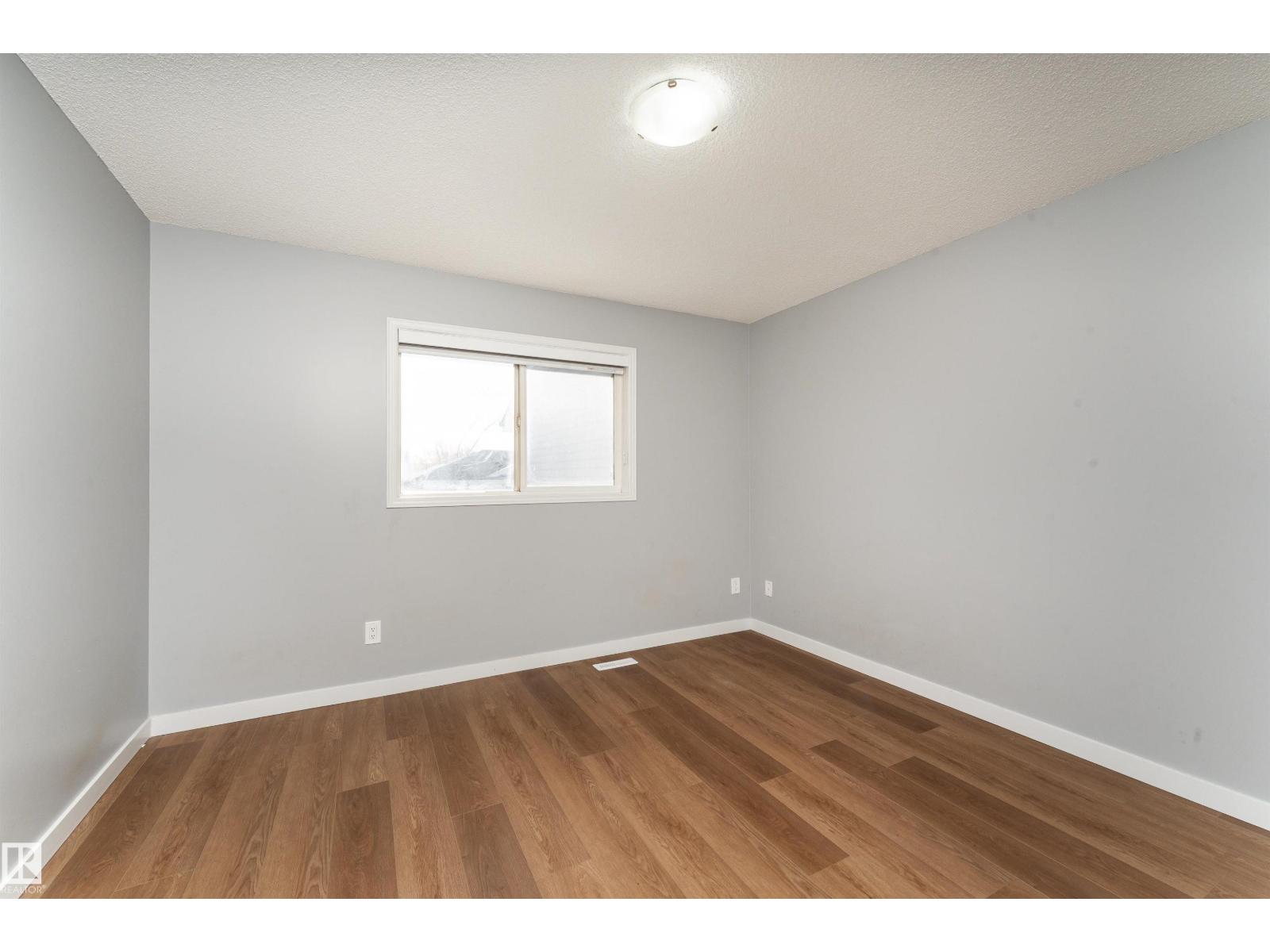 #68 3380 28a Av Nw Property Photo 22